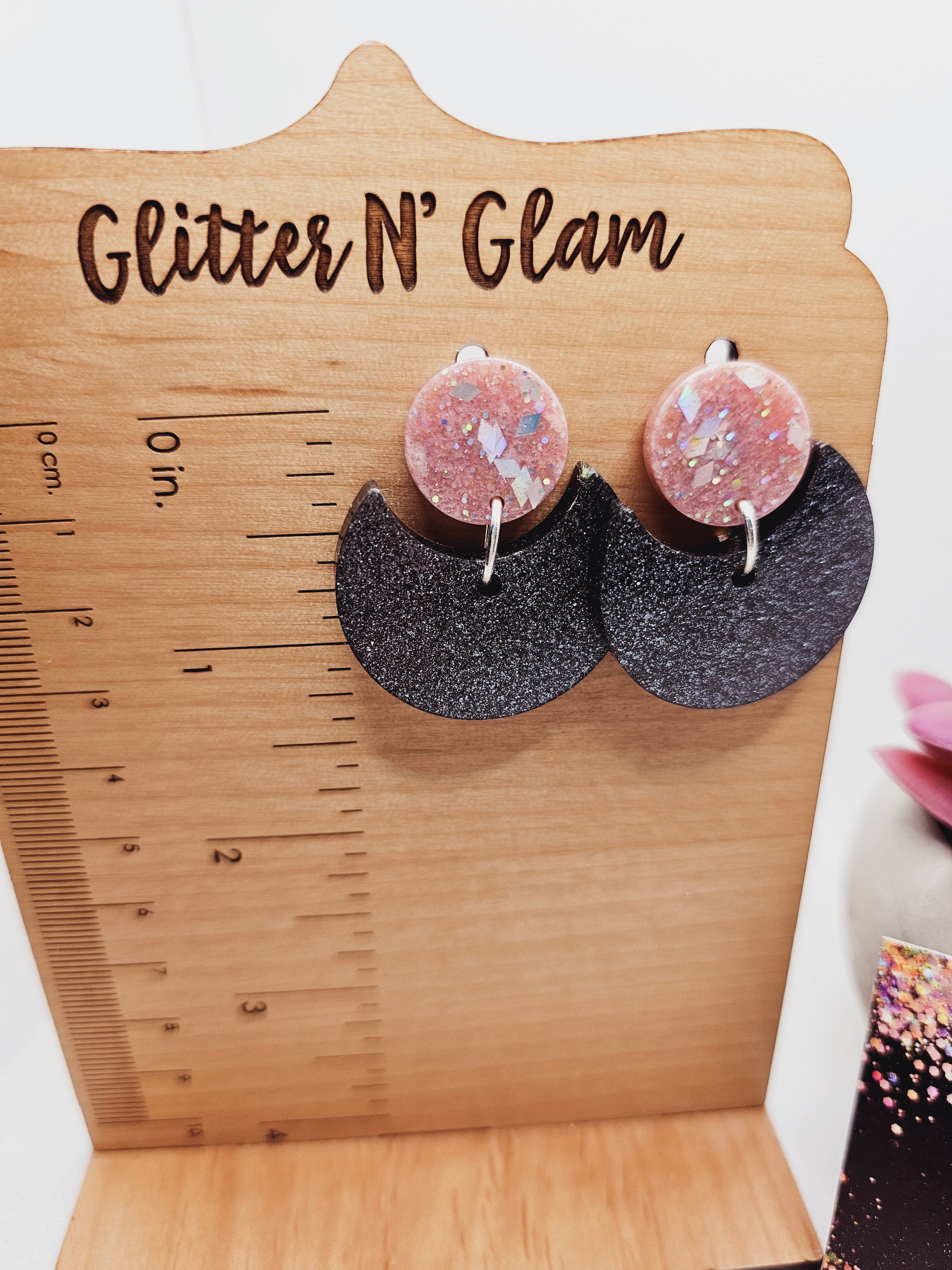 1793 Dk Gray Diamond Effect Resin with Pink and Silver Dangle Earrings
