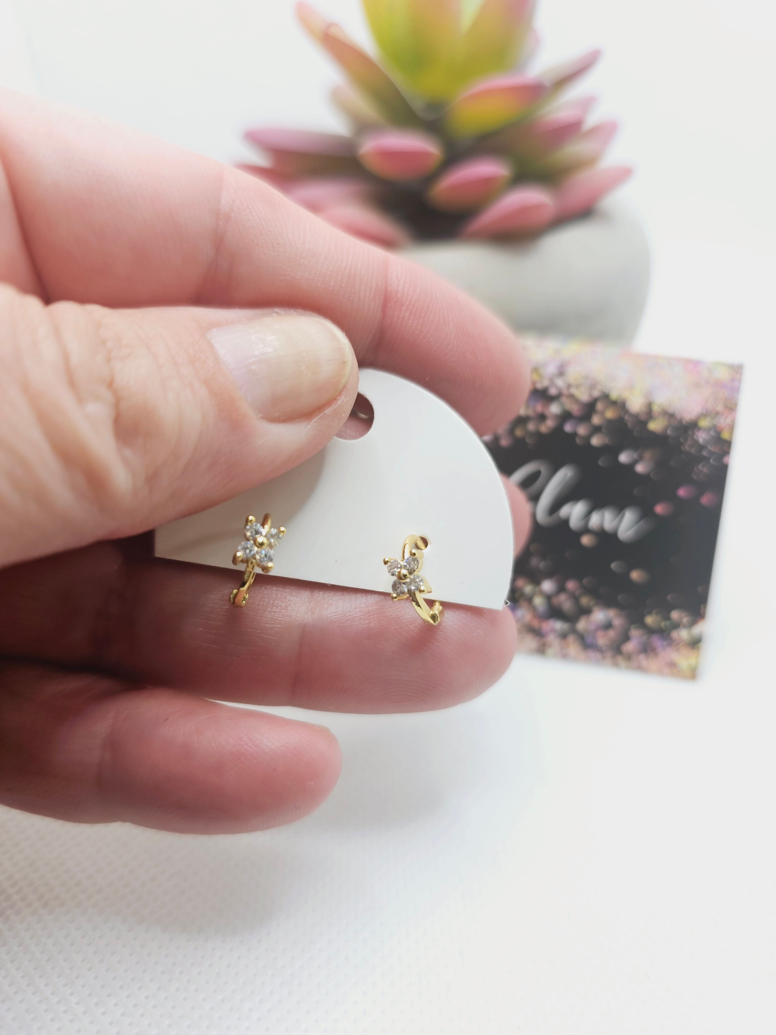 1745 Danity Gold Star Hoop Dangle Earrings
