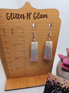 1819 White, Gray and Rosegold Resin Dangle Earrings