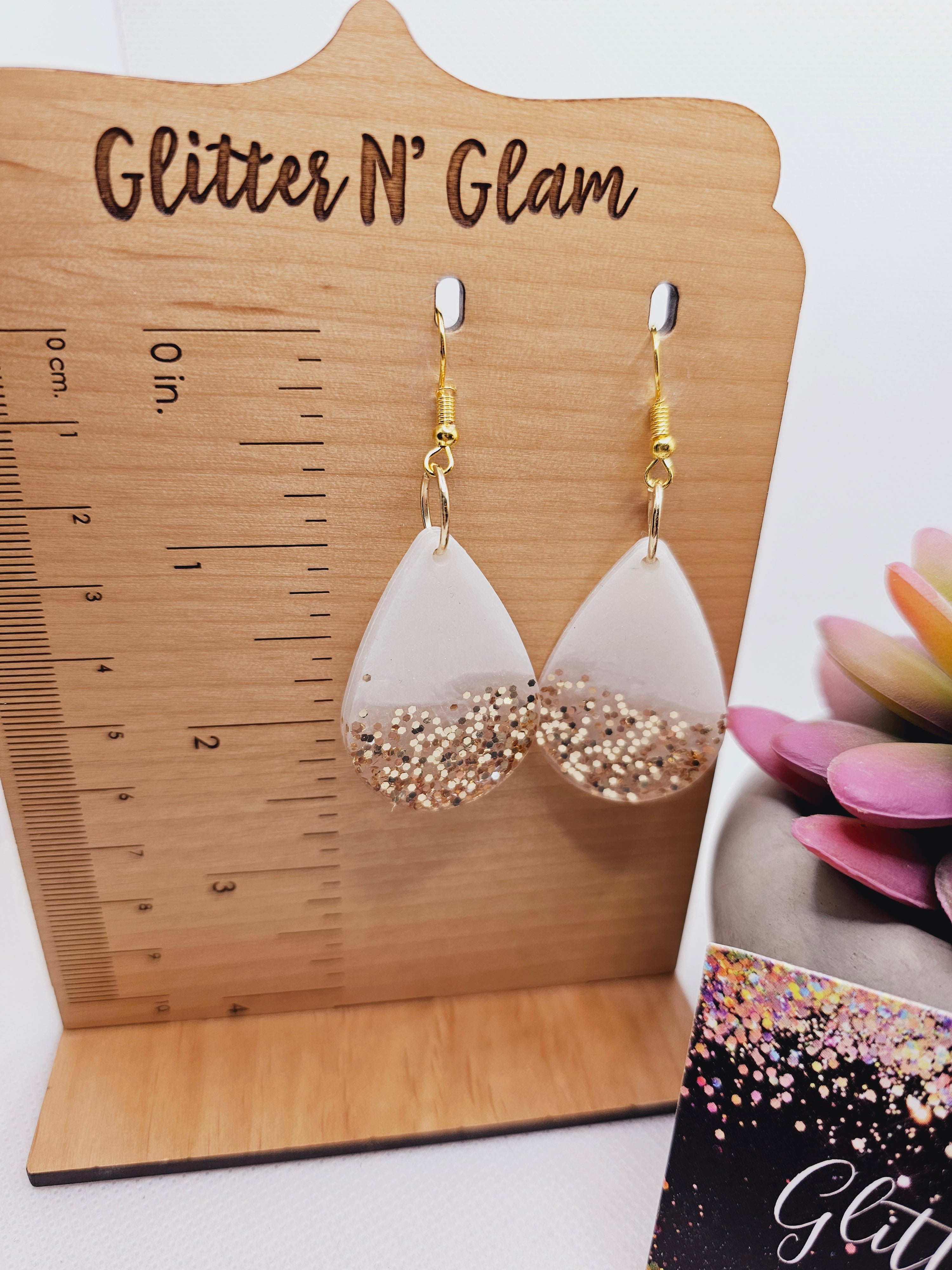 1810 White and Gold Sparkles Dangle Earrings