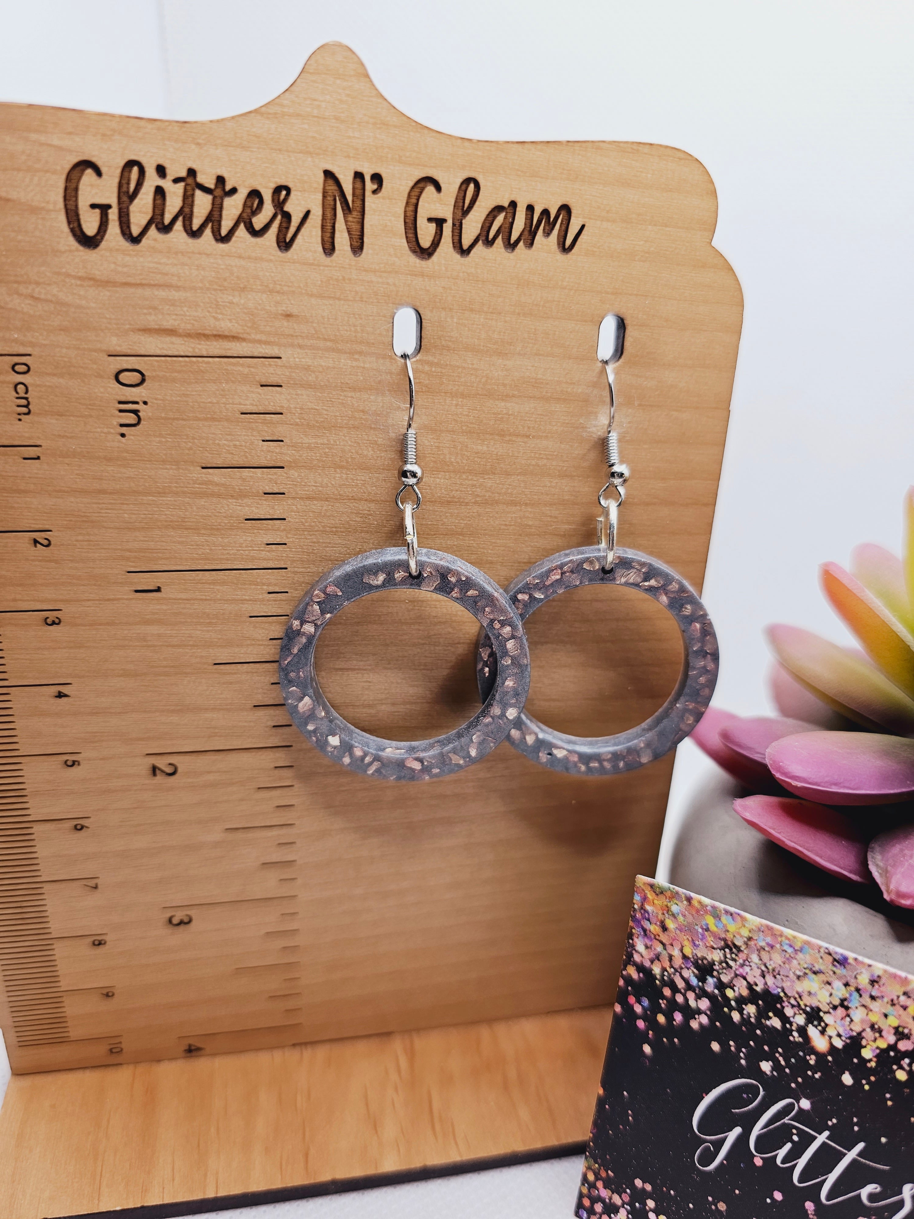 1836 Gray Open Circle With Rosegold Crushed Glass Dangle Earrings