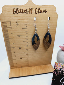 1905 Gray Resin/wood Dangle Earrings
