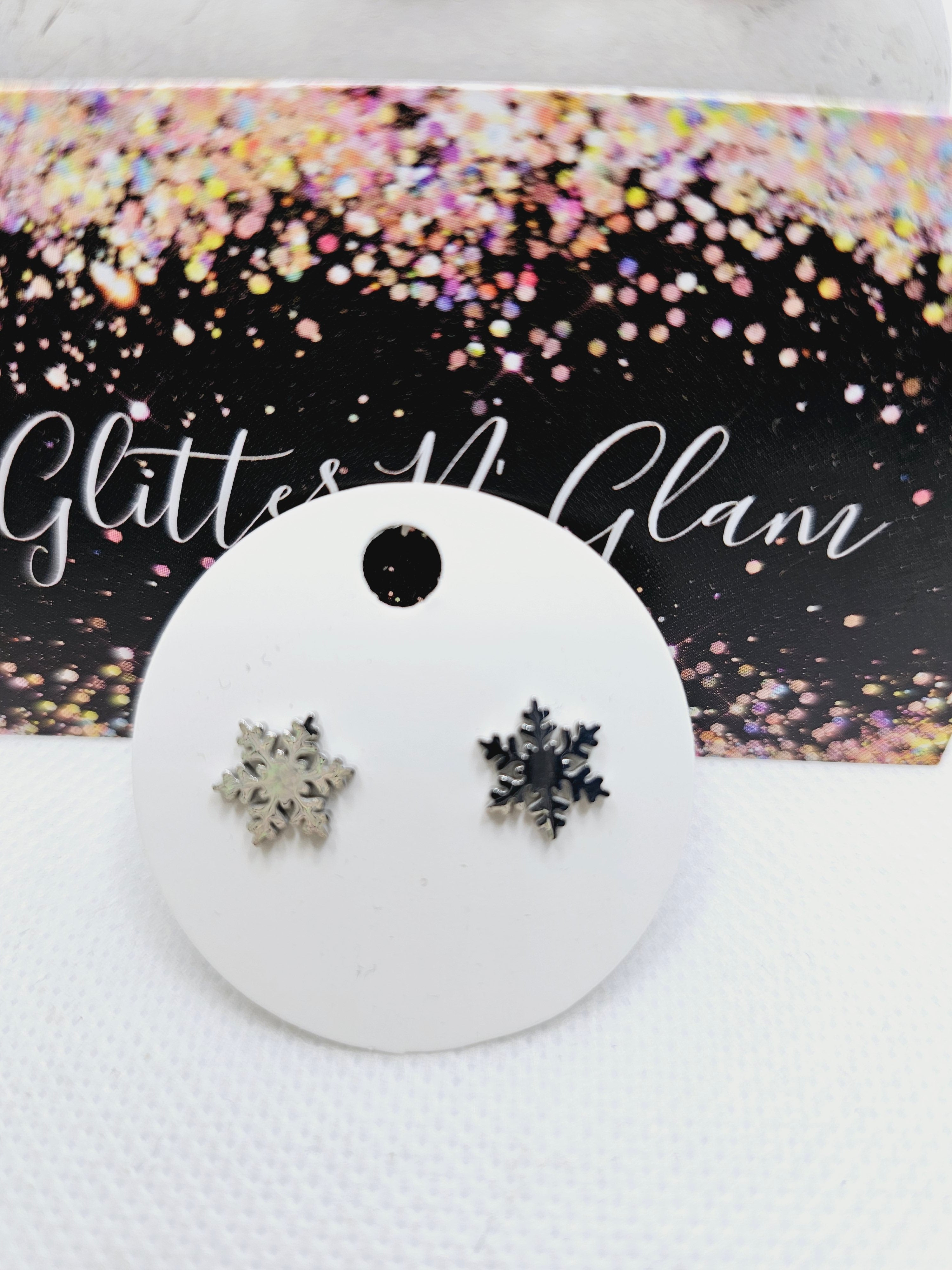 1976 Silver Snowflake Stud Earrings