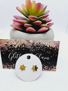 1977 Gold Snowflake Stud Earrings