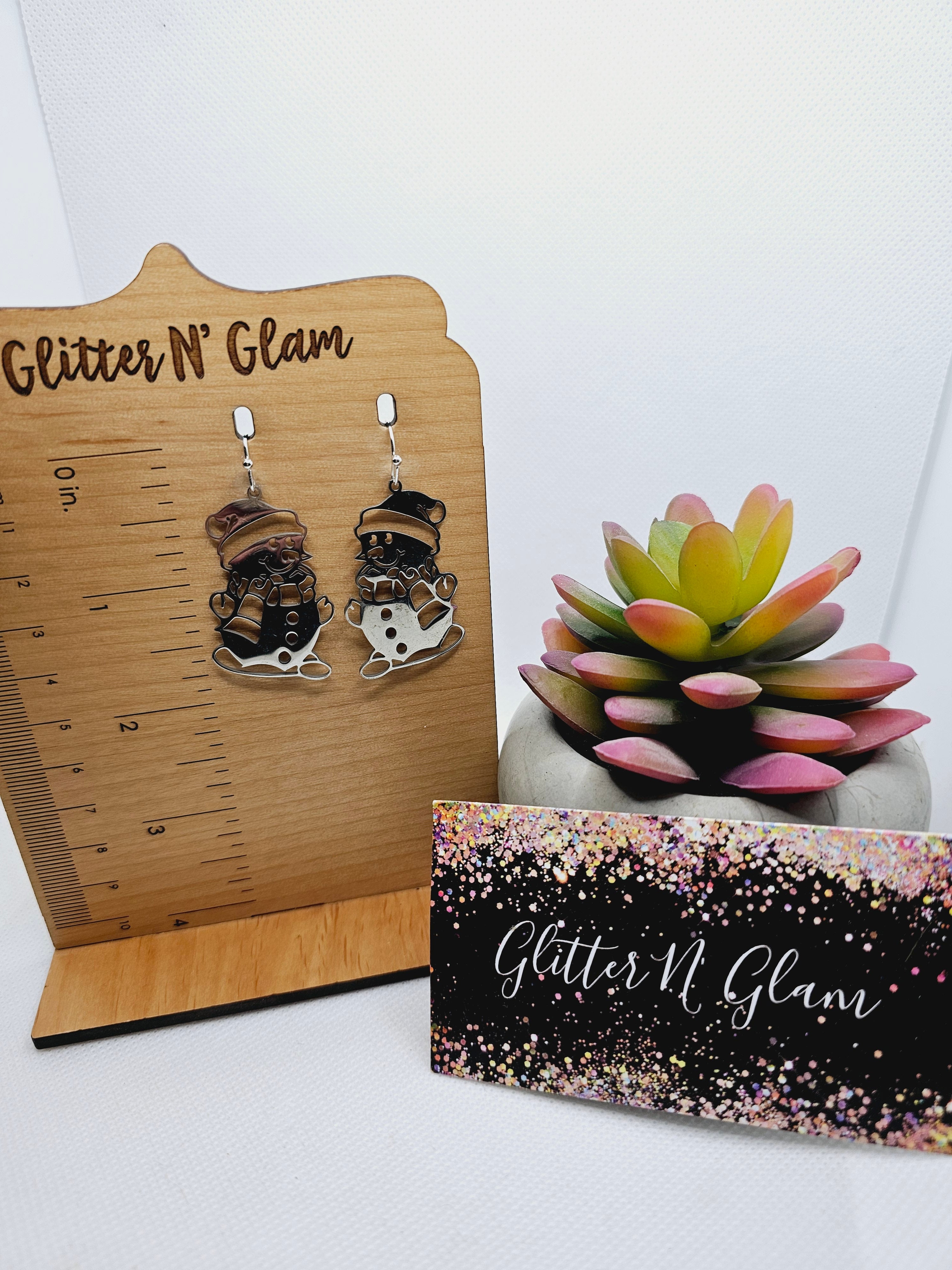2027 Silver Snowman Dangle Earrings