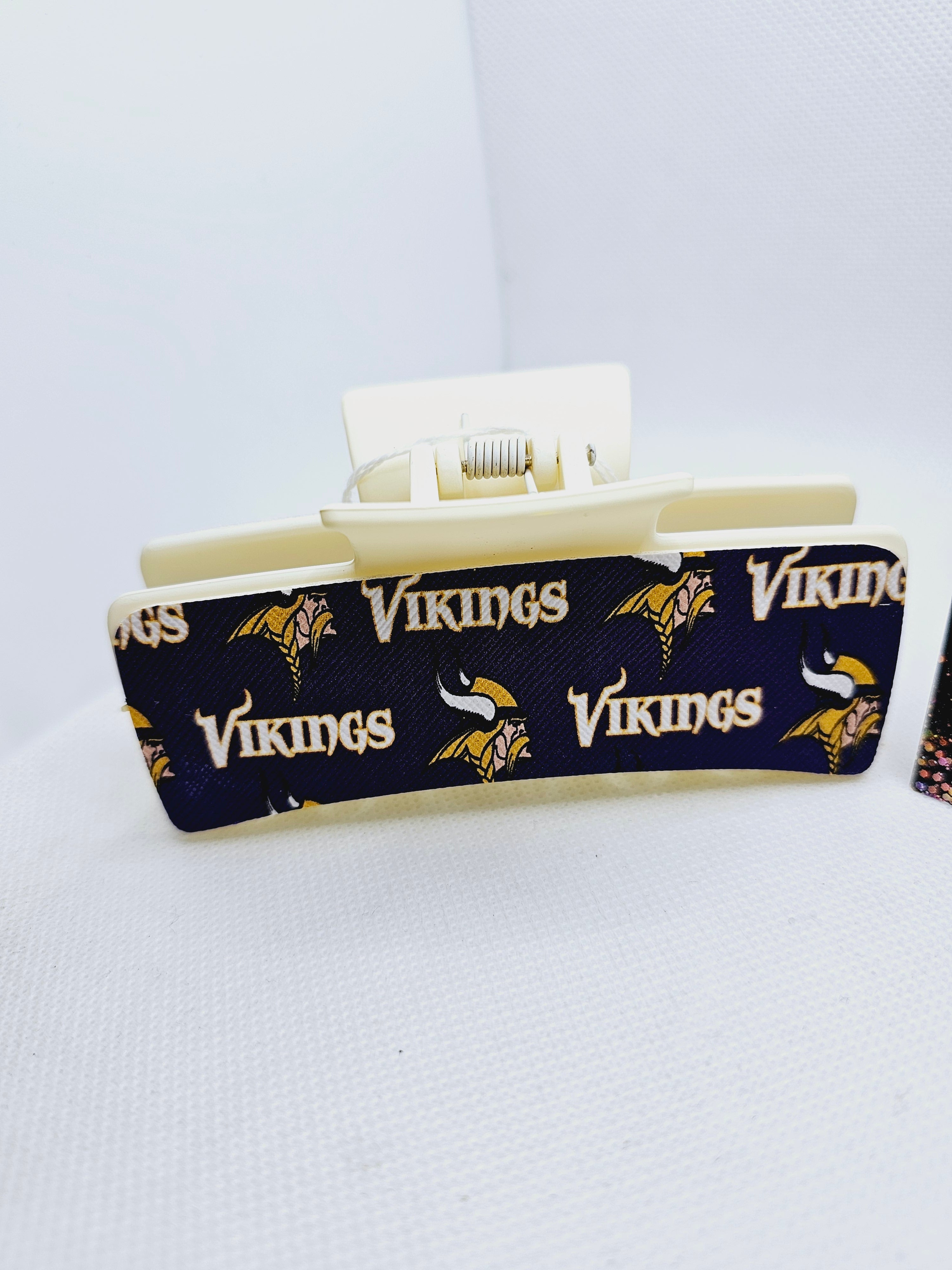 2116 Vikings Claw Clip