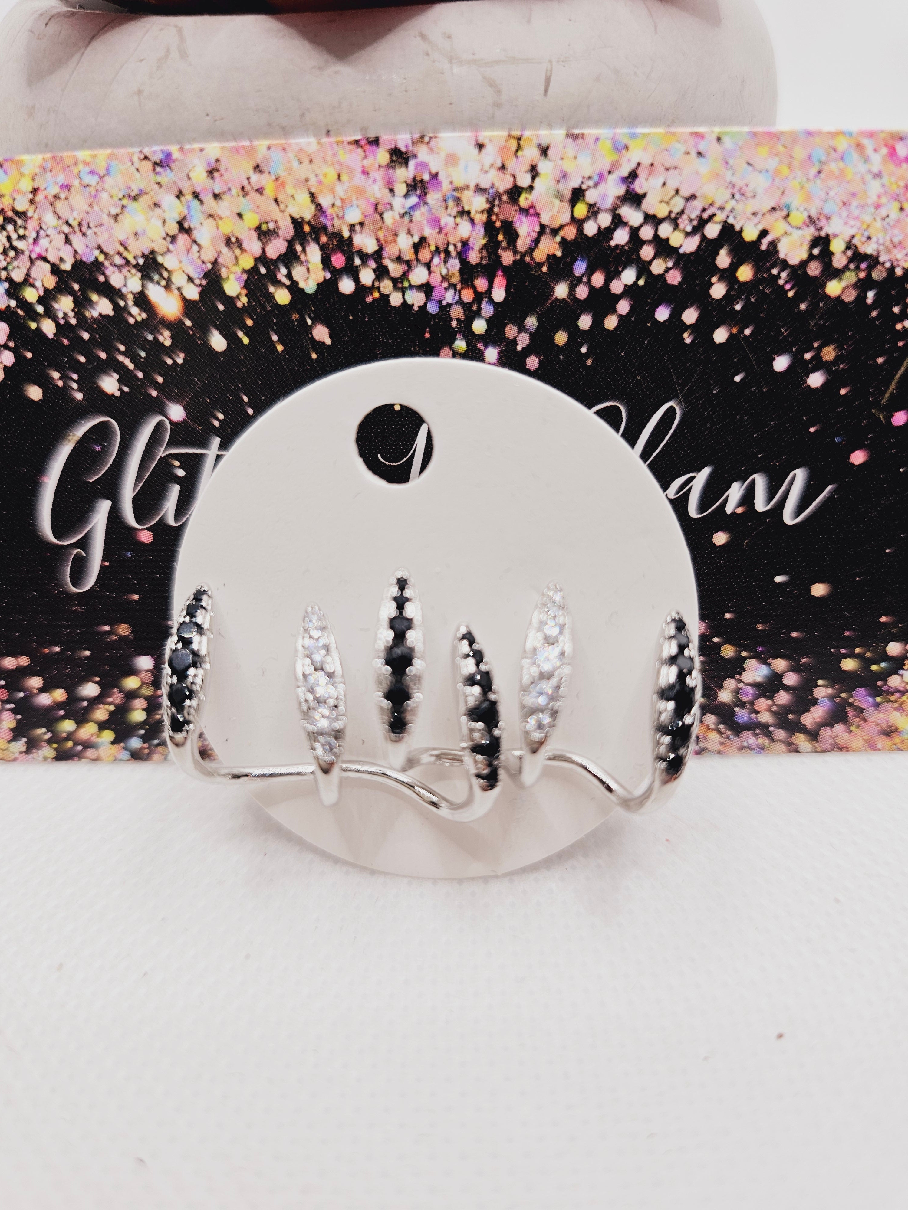 2050 Black/Silver Claw Stud Earrings