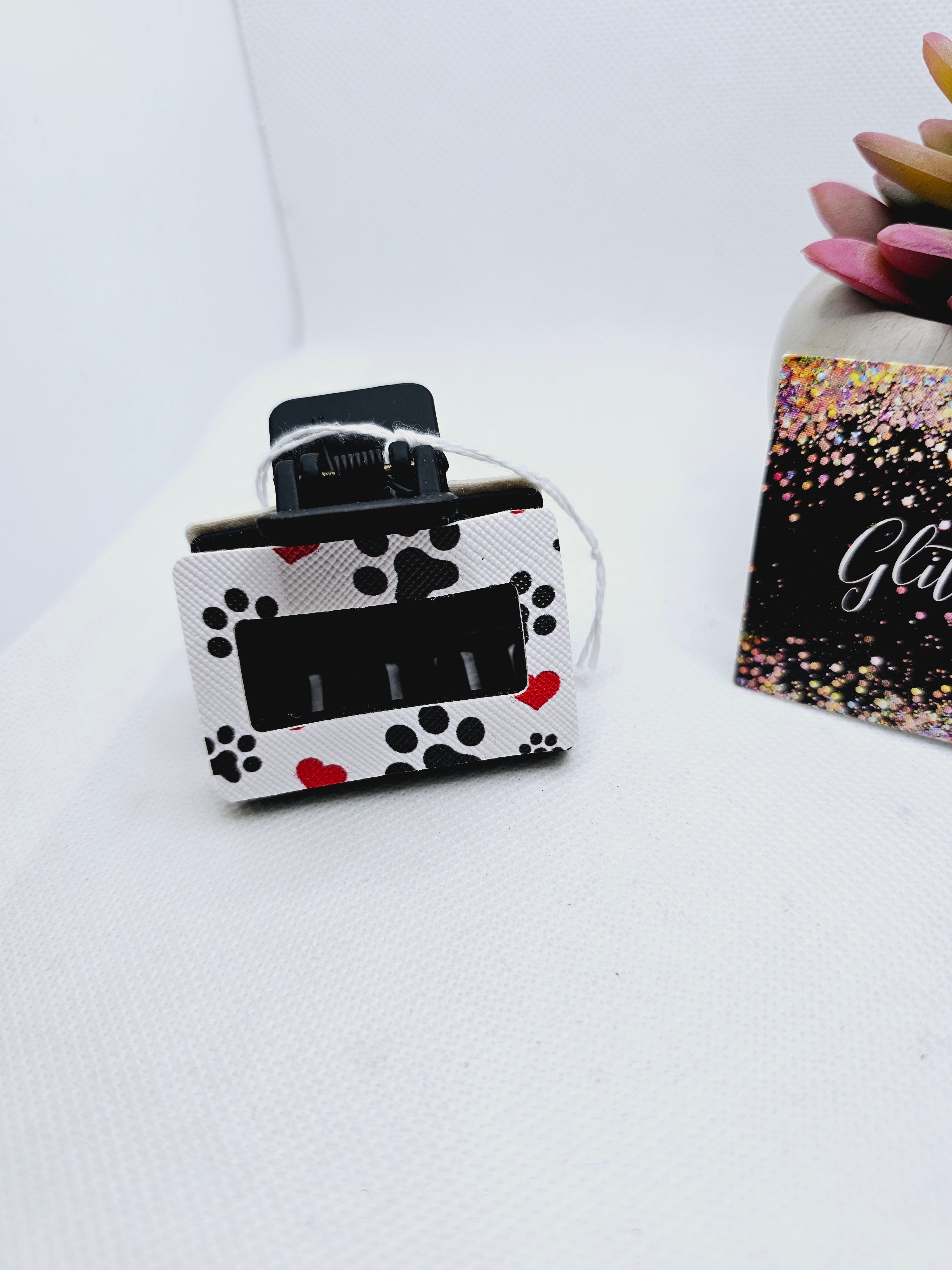 2131 Paw Print Small Claw Clip