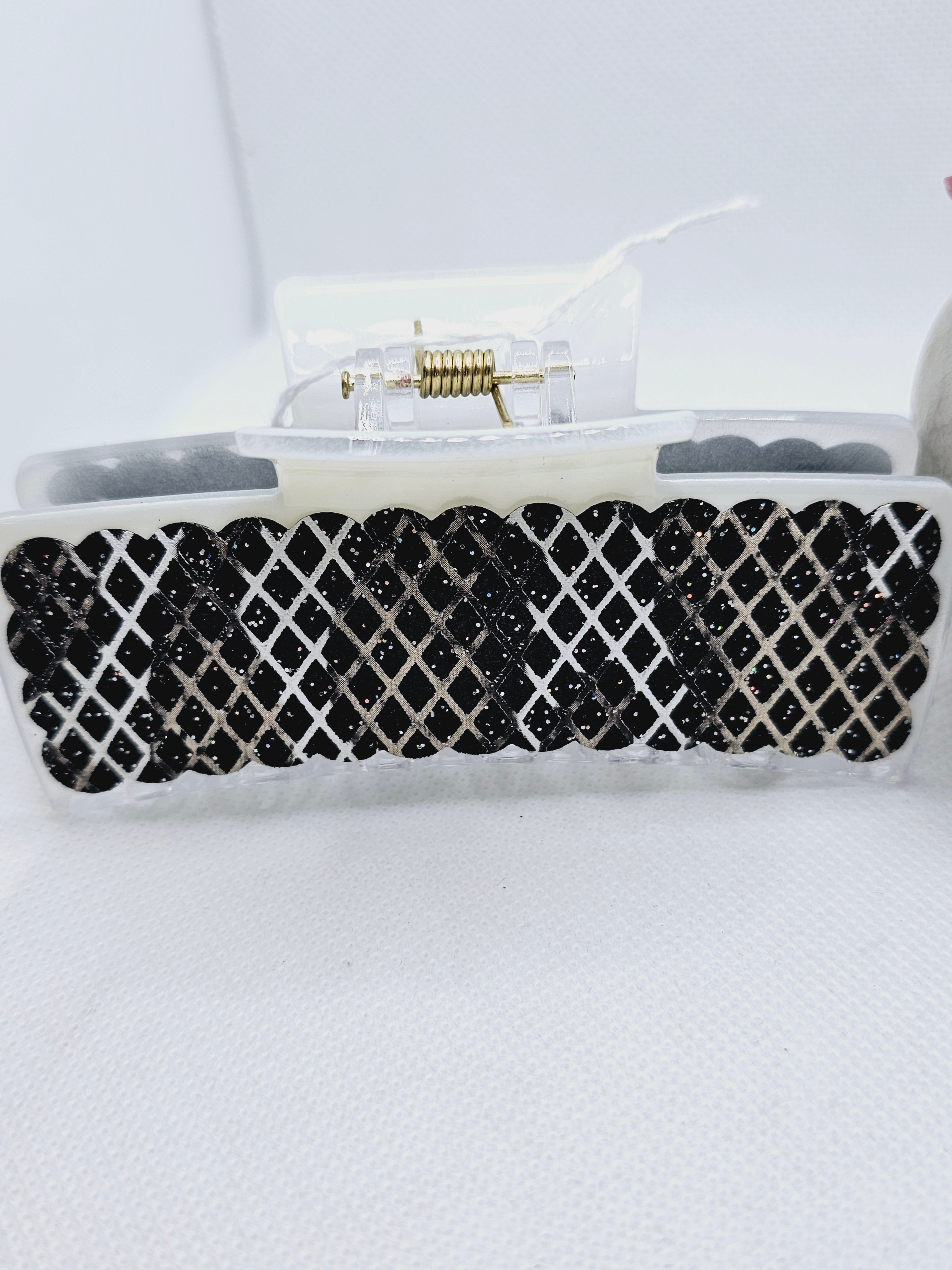 2153 Black/White Lace Leather Claw Clip
