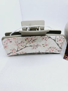 2192 Sparkly Floral Claw Clip