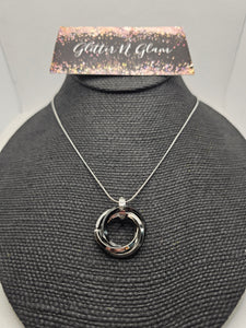 2277 Black/ Silver Intertwined Circle Necklace