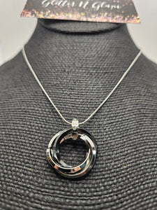 2277 Black/ Silver Intertwined Circle Necklace