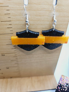2263 HD Black and Orange Dangle Earrings
