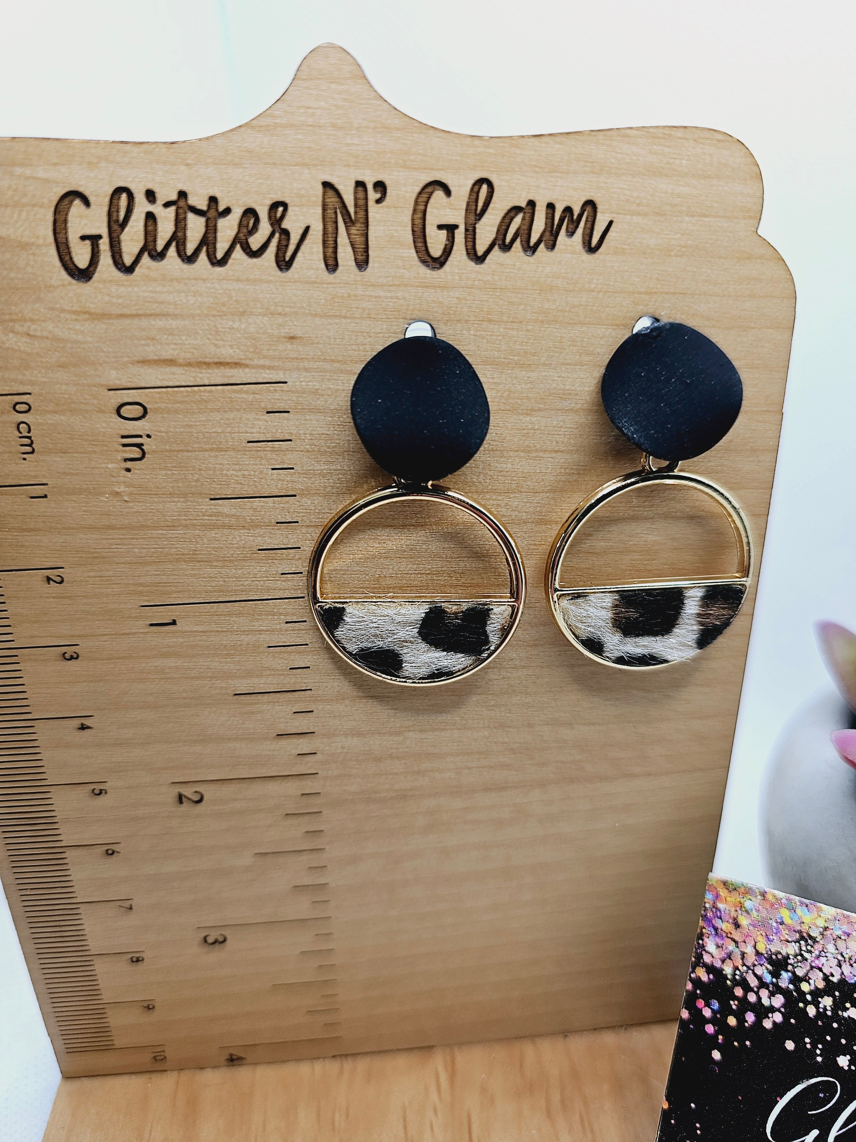 2272 Animal Print Circle Dangle Earrings