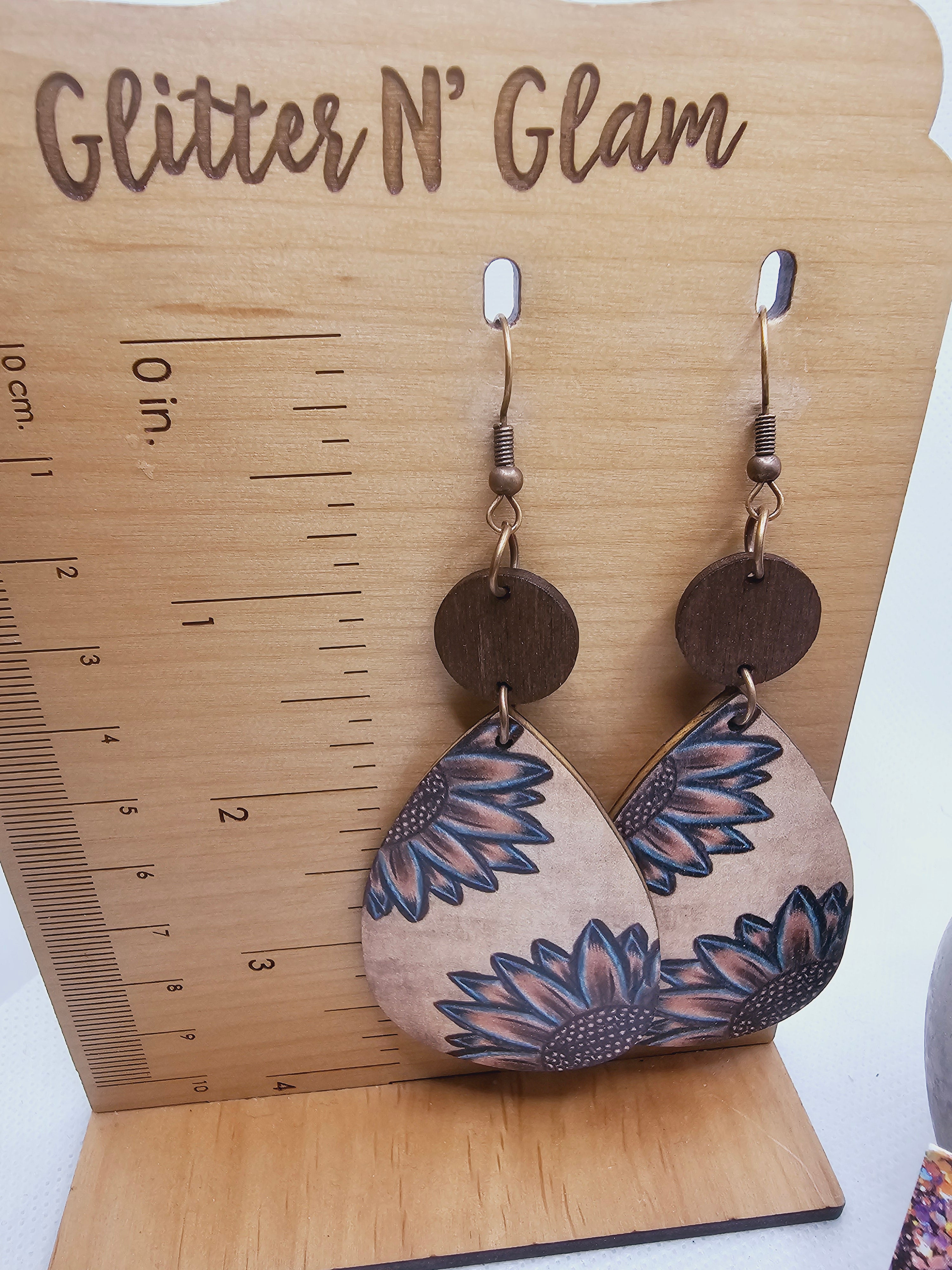 2289 Wood Sunflower Dangle Earrings with Teal Outline