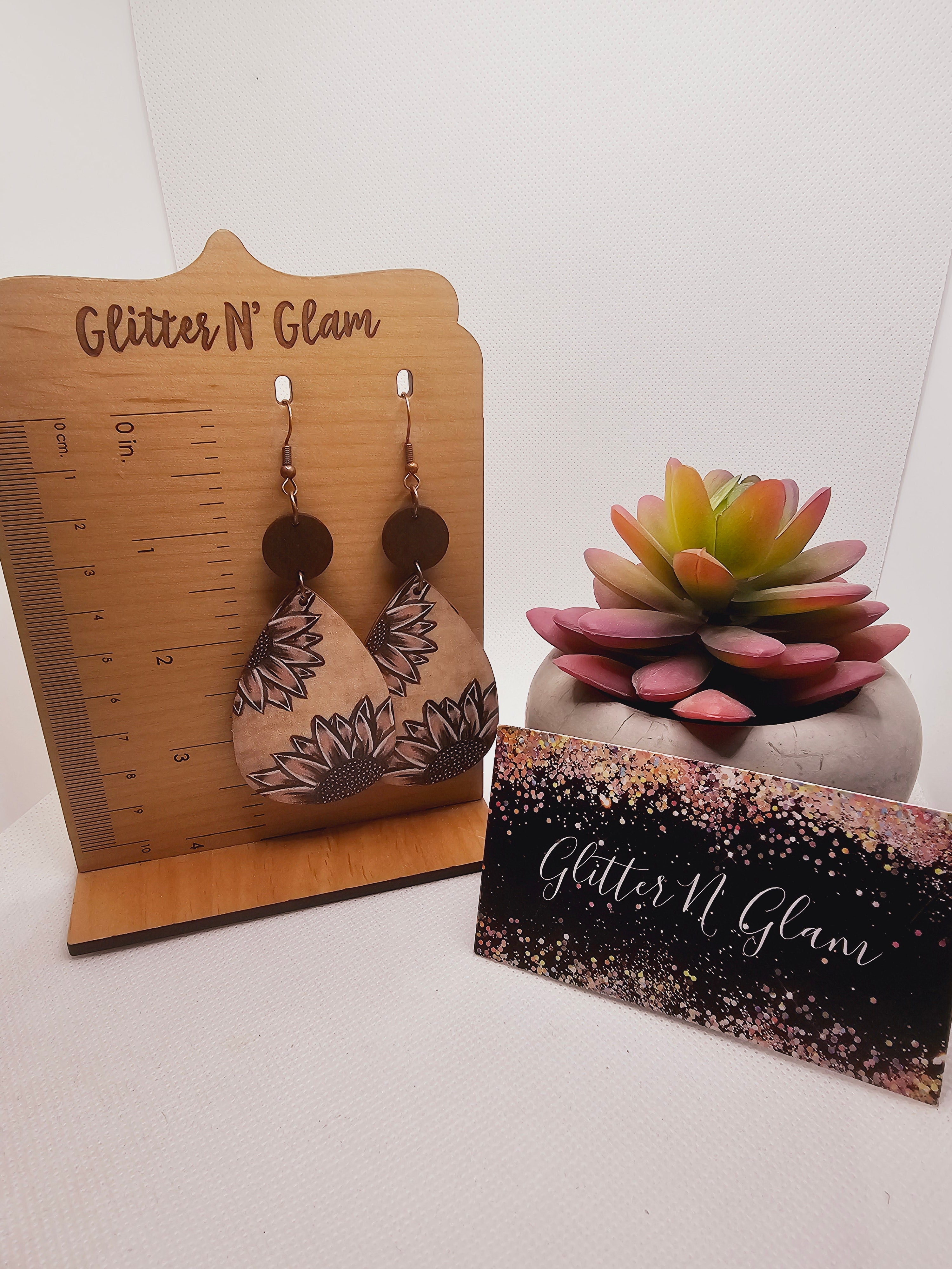 2290 Wood Sunflower Dangle Earrings with White Outline