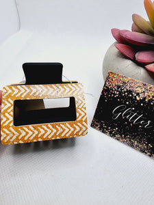 2362 Mustard Yellow and White Arrows Small Claw Clip