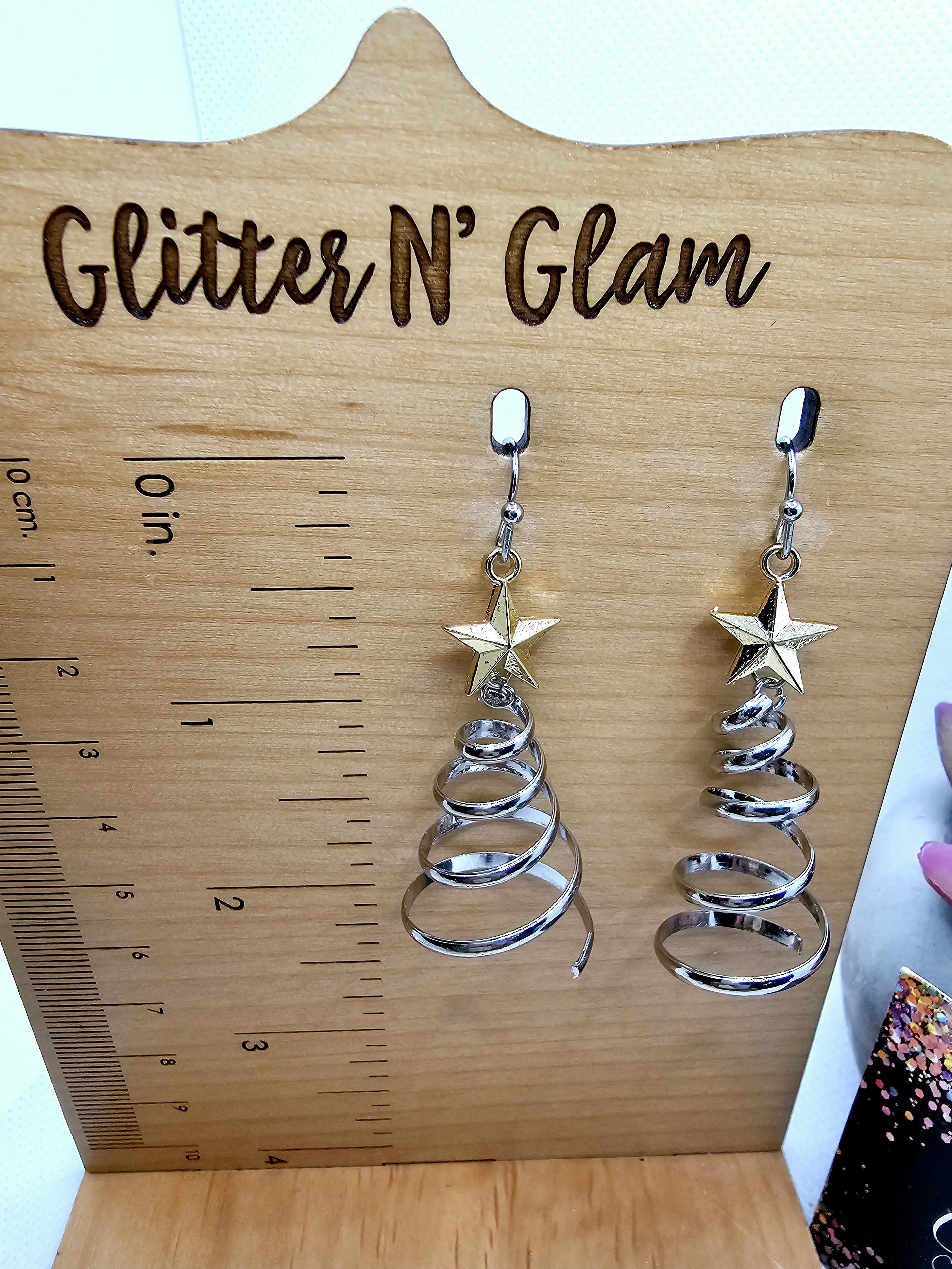 2428 Gold/Silver Twisted X-mas Tree Dangle Earrings