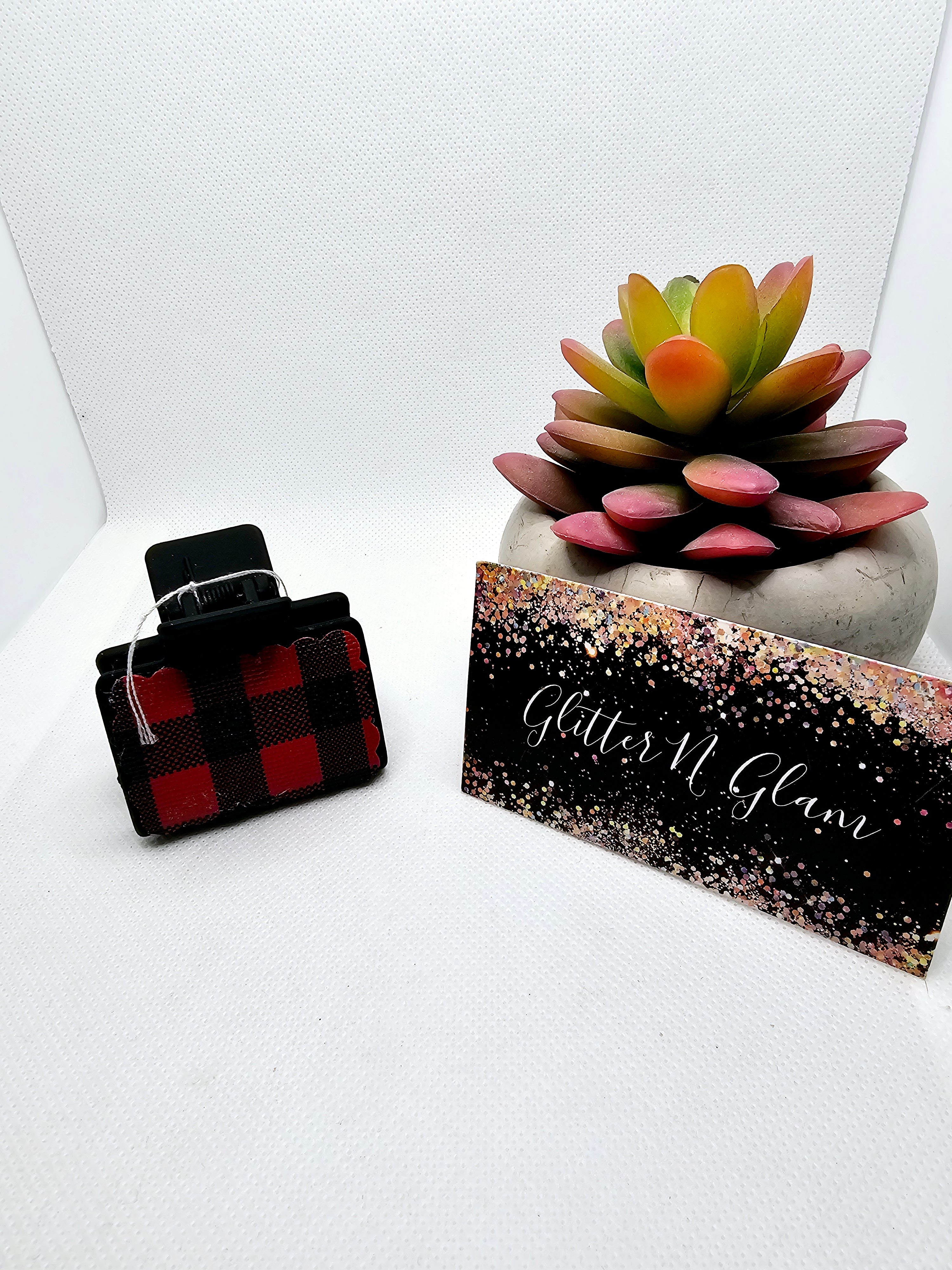 2457 Red Buffalo Plaid Small Leather Claw Clip