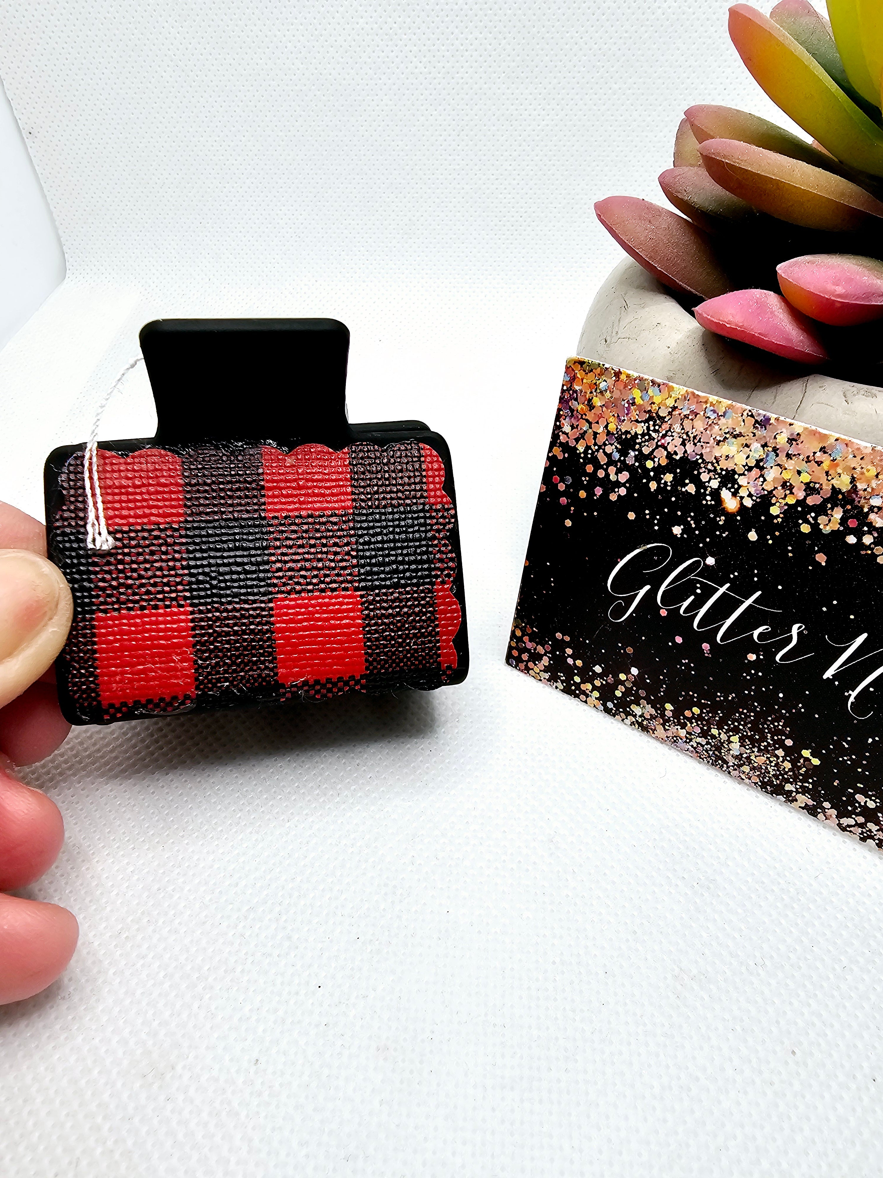 2457 Red Buffalo Plaid Small Leather Claw Clip