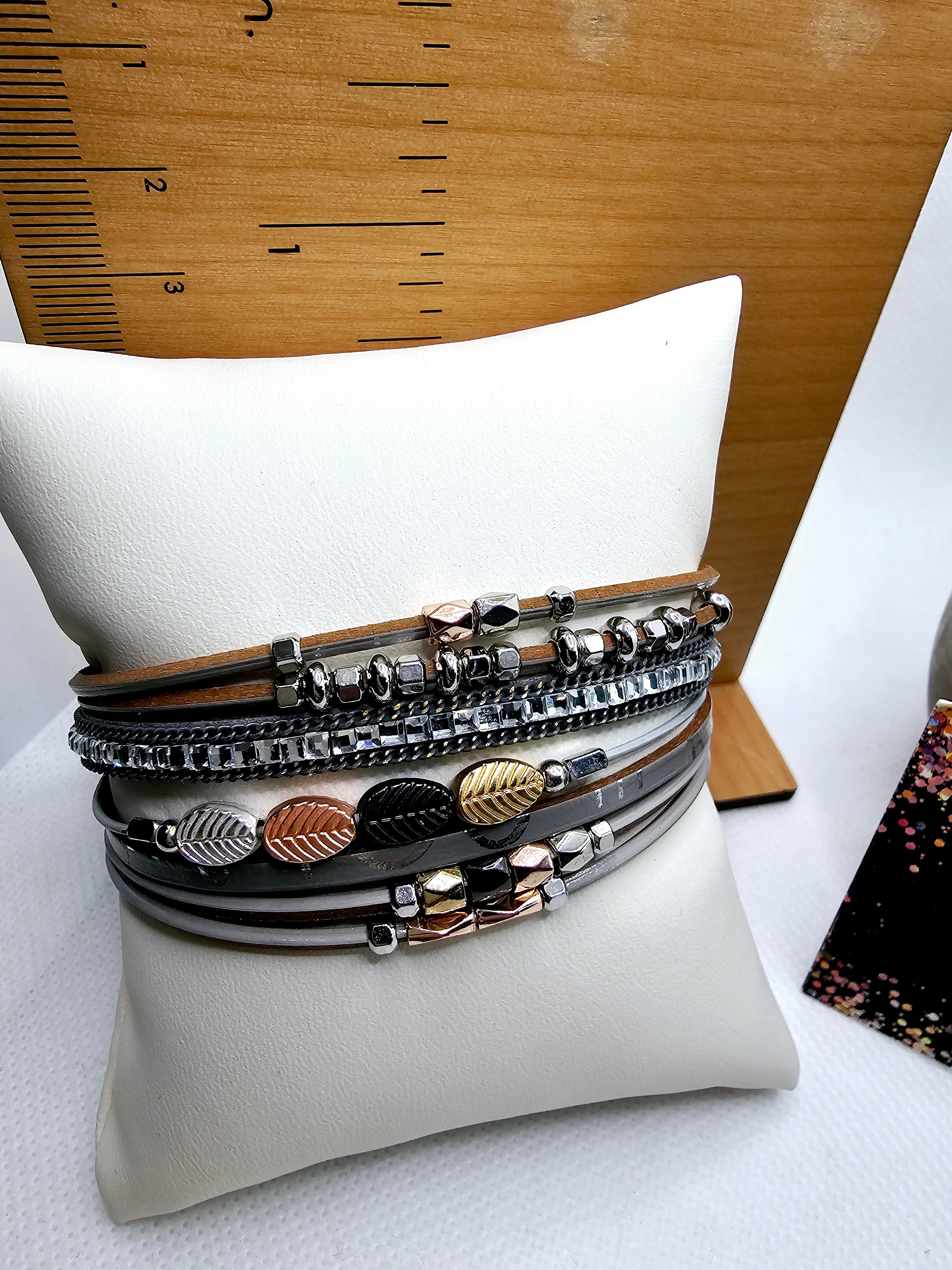 2486 Gray and Silver Wrap Bracelet with Magnetic Clasp and Rosegold/Gold/Gunmetal Accents