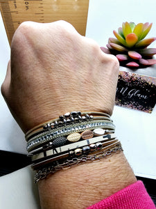 2485 Cream and Silver Wrap Bracelet with Magnetic Clasp and Rosegold/Gold/Gunmetal Accents