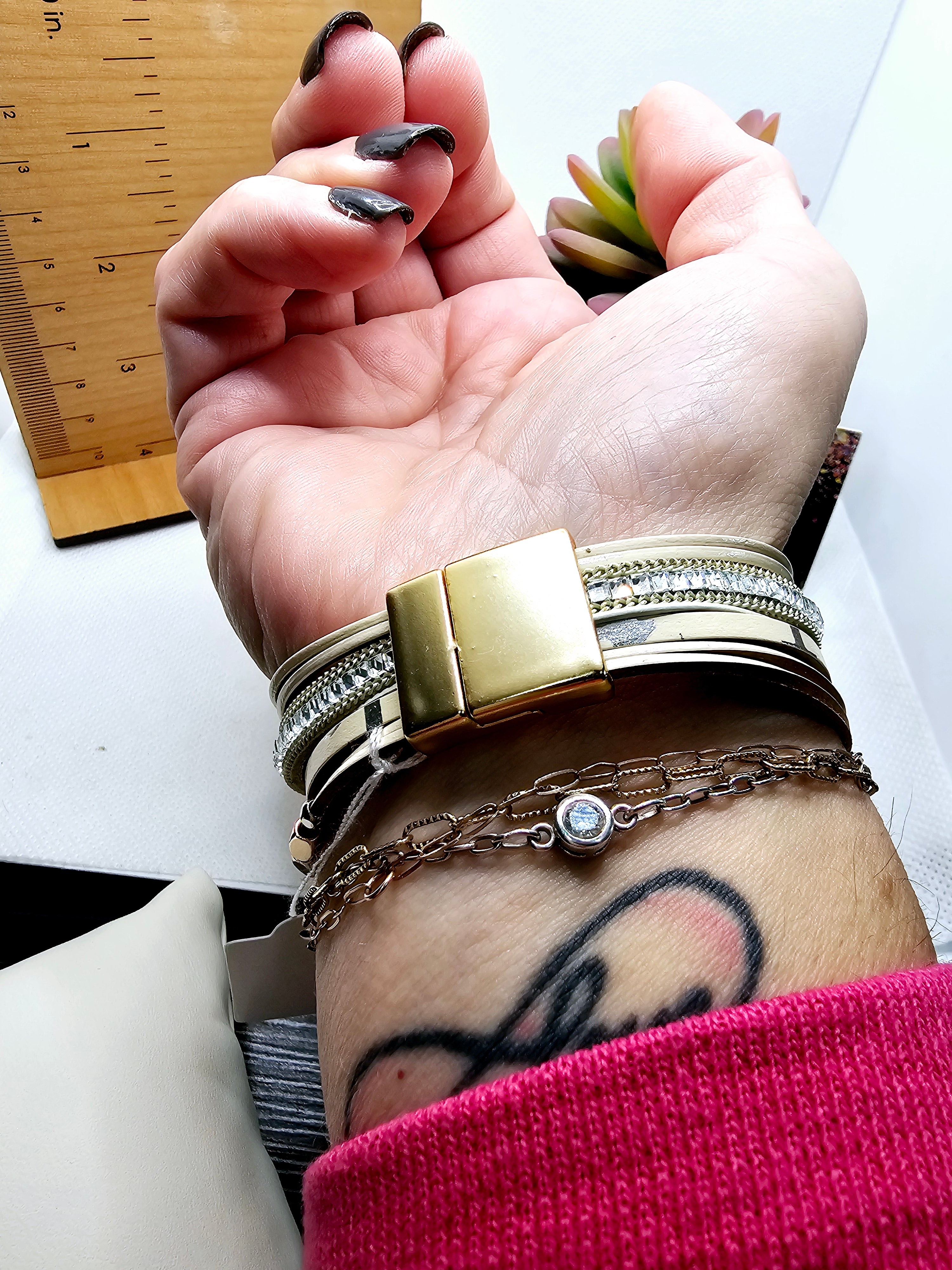 2485 Cream and Silver Wrap Bracelet with Magnetic Clasp and Rosegold/Gold/Gunmetal Accents