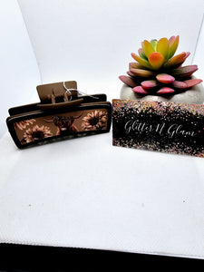 2491 Brown and Black Highland Cow Leathet Claw Clip