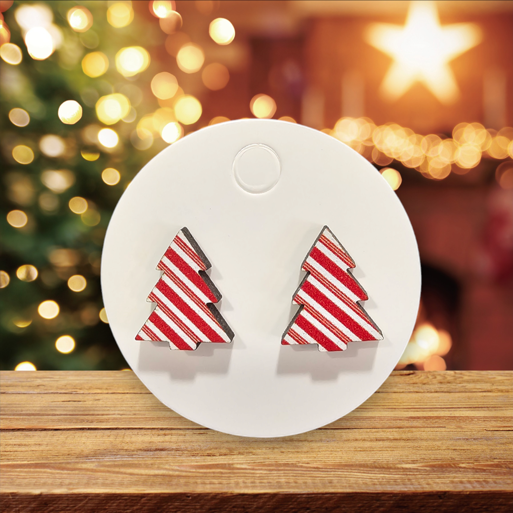 2513 Red and White Stiped wood Christmas Tree Stud Earrings