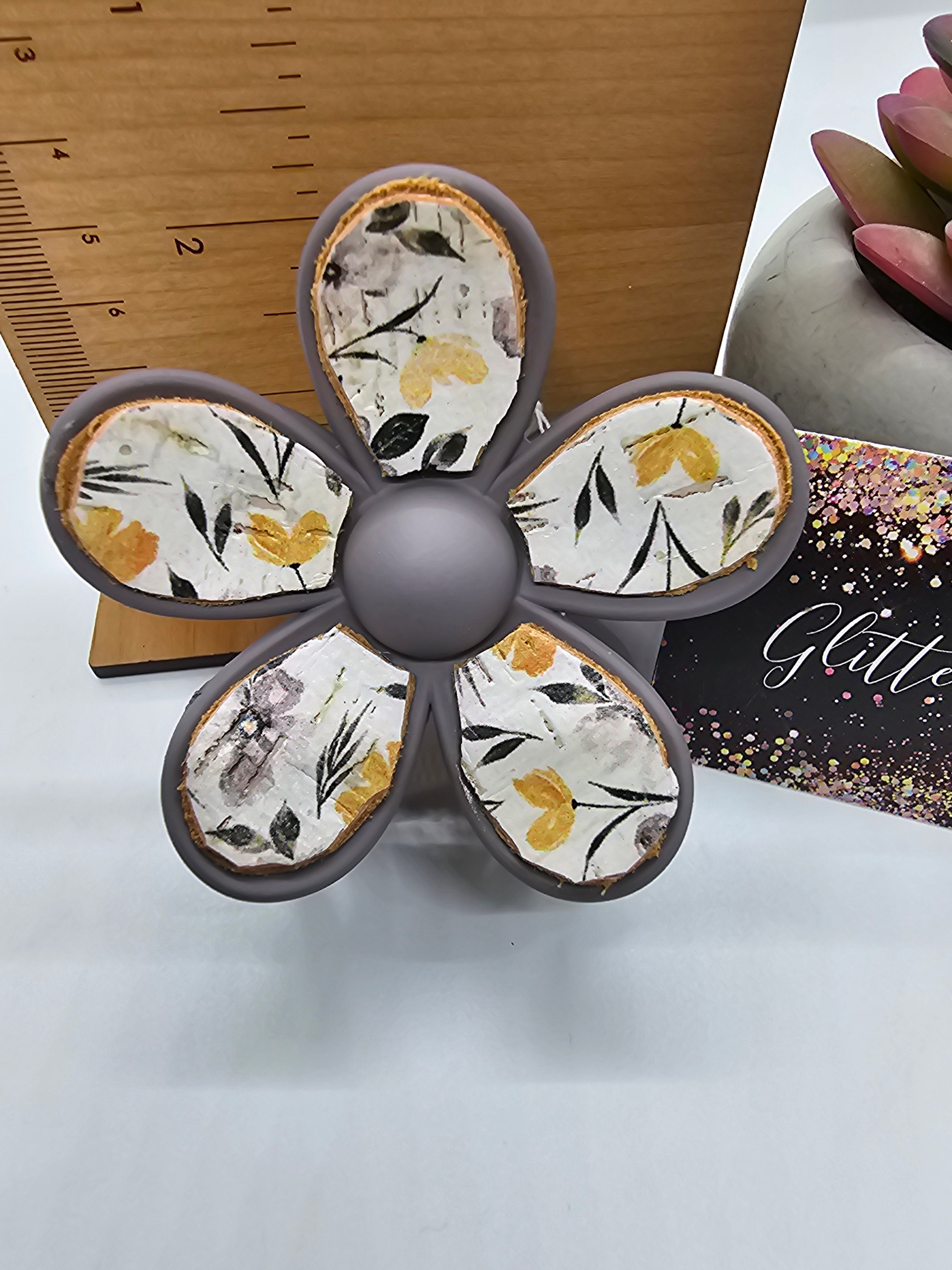2616 Gray Floral Flower Leather Hair Claw Clip