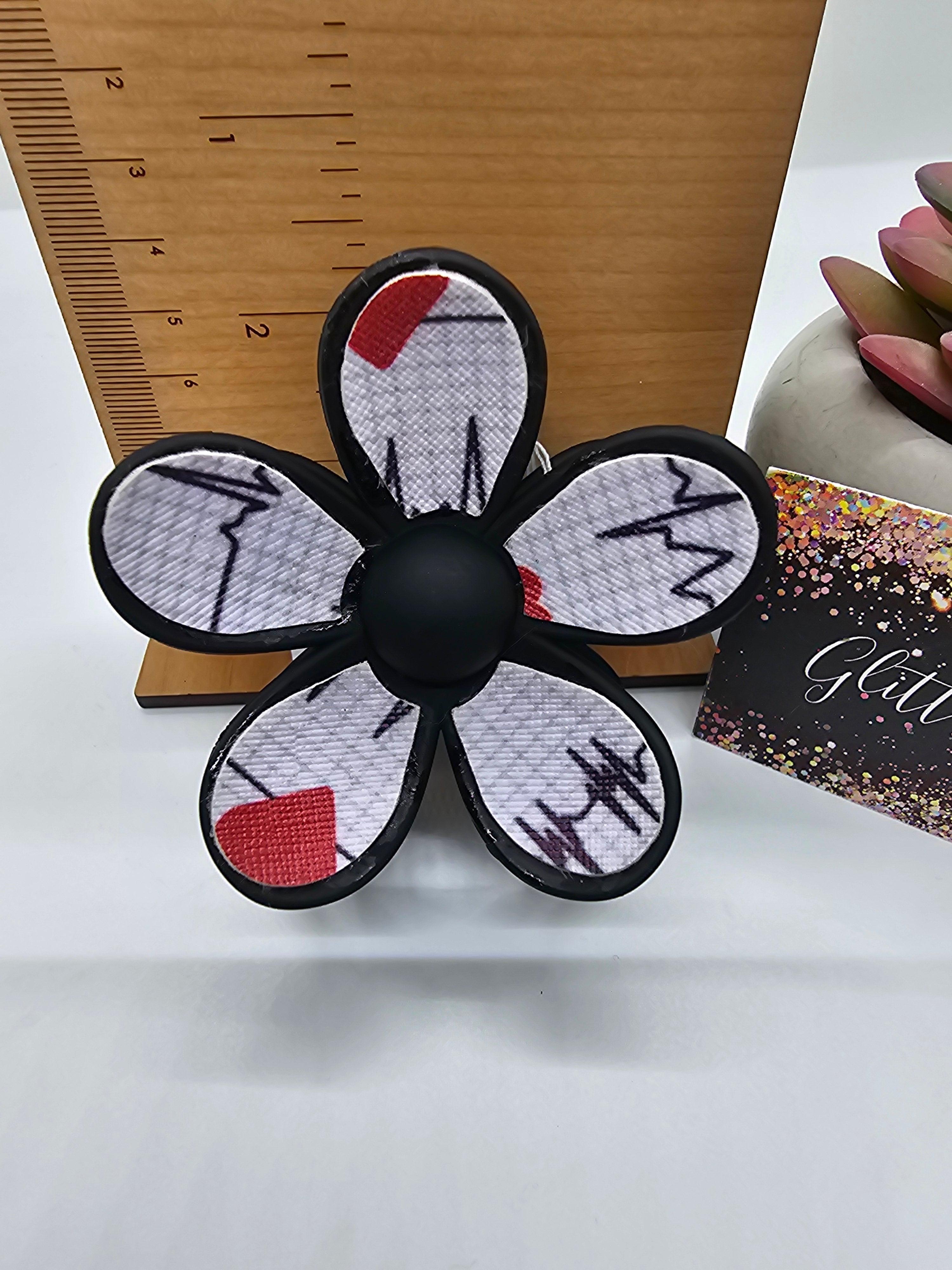 2637 Nurse Leather Flower Hair Claw Clip