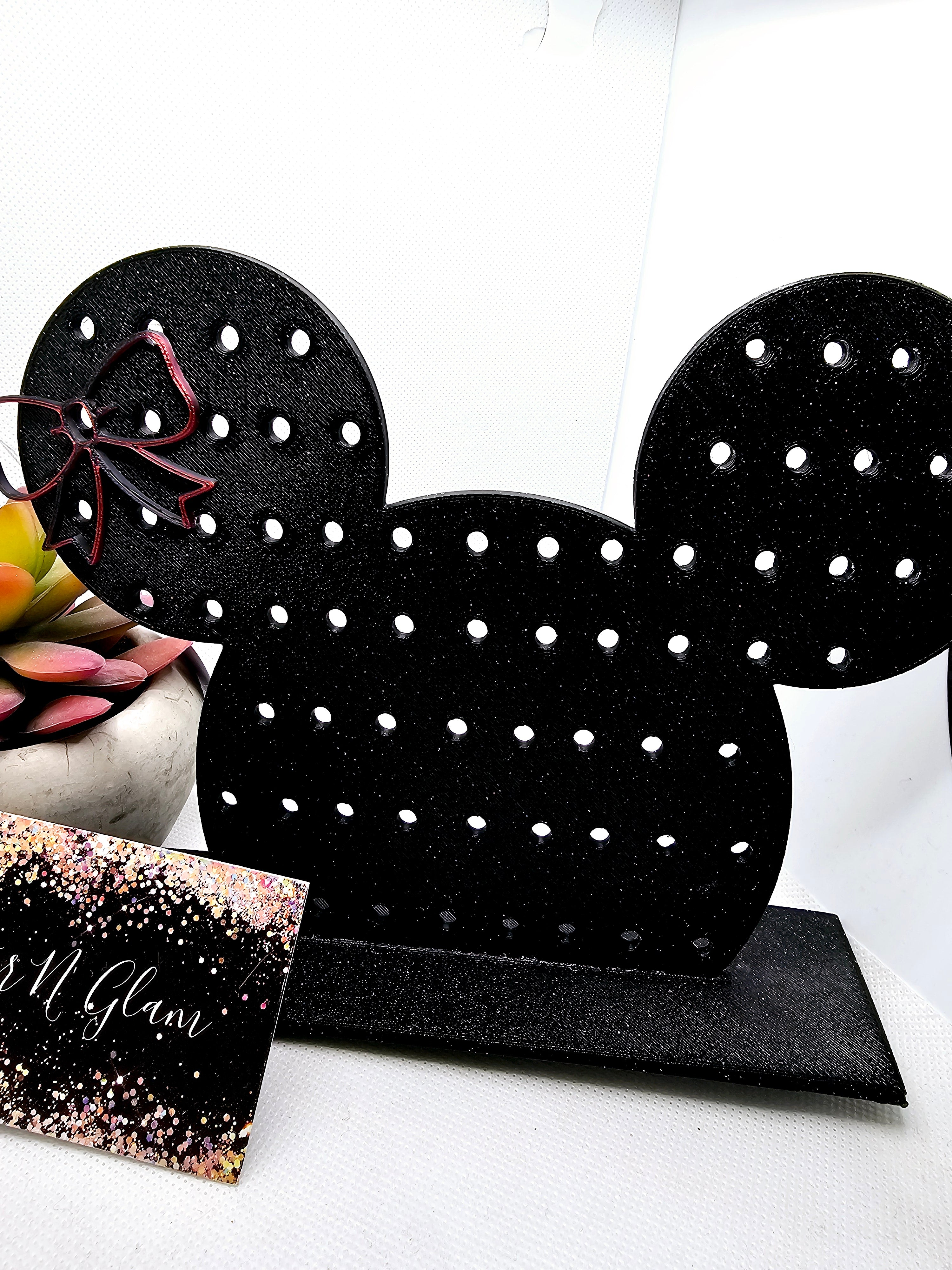 3D Mouse with Bow Earring Holder