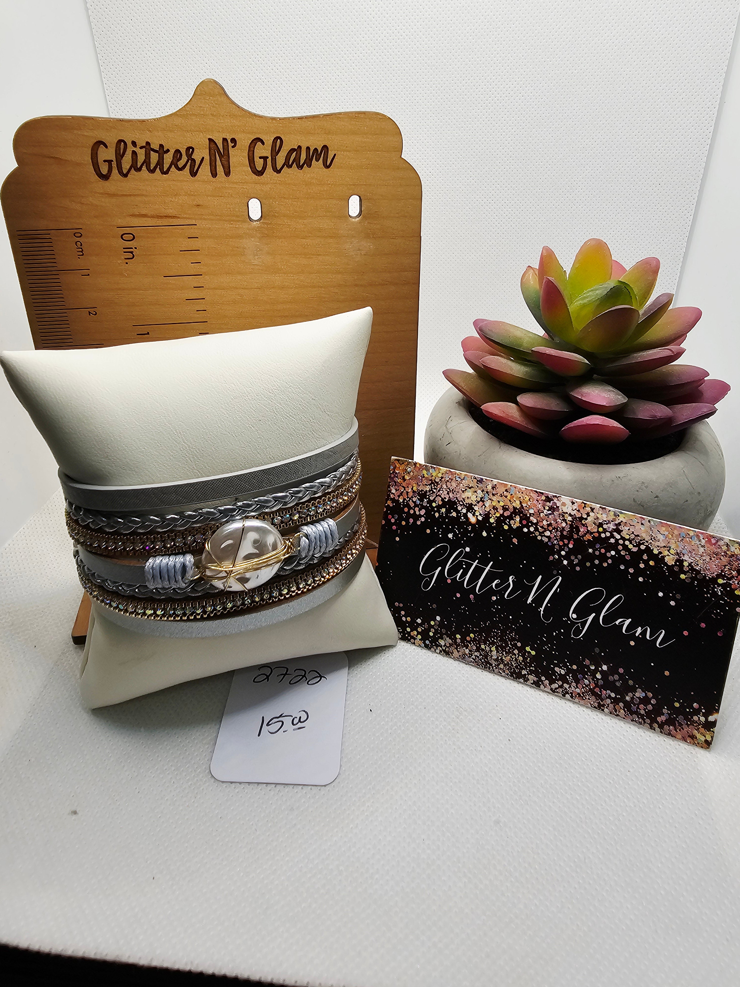 2722 Gray and Gold Leather Bracelet with magnetic closure