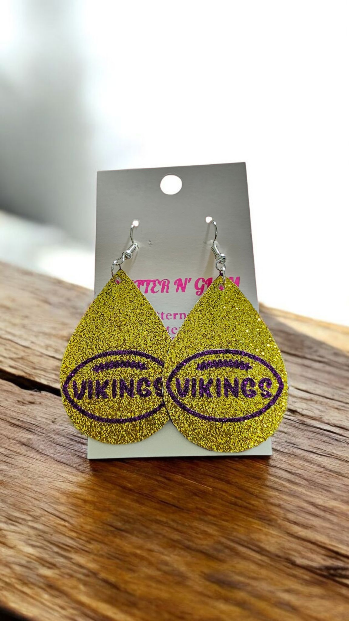 2731 Vikings Gold and Purple Dangle Earrings