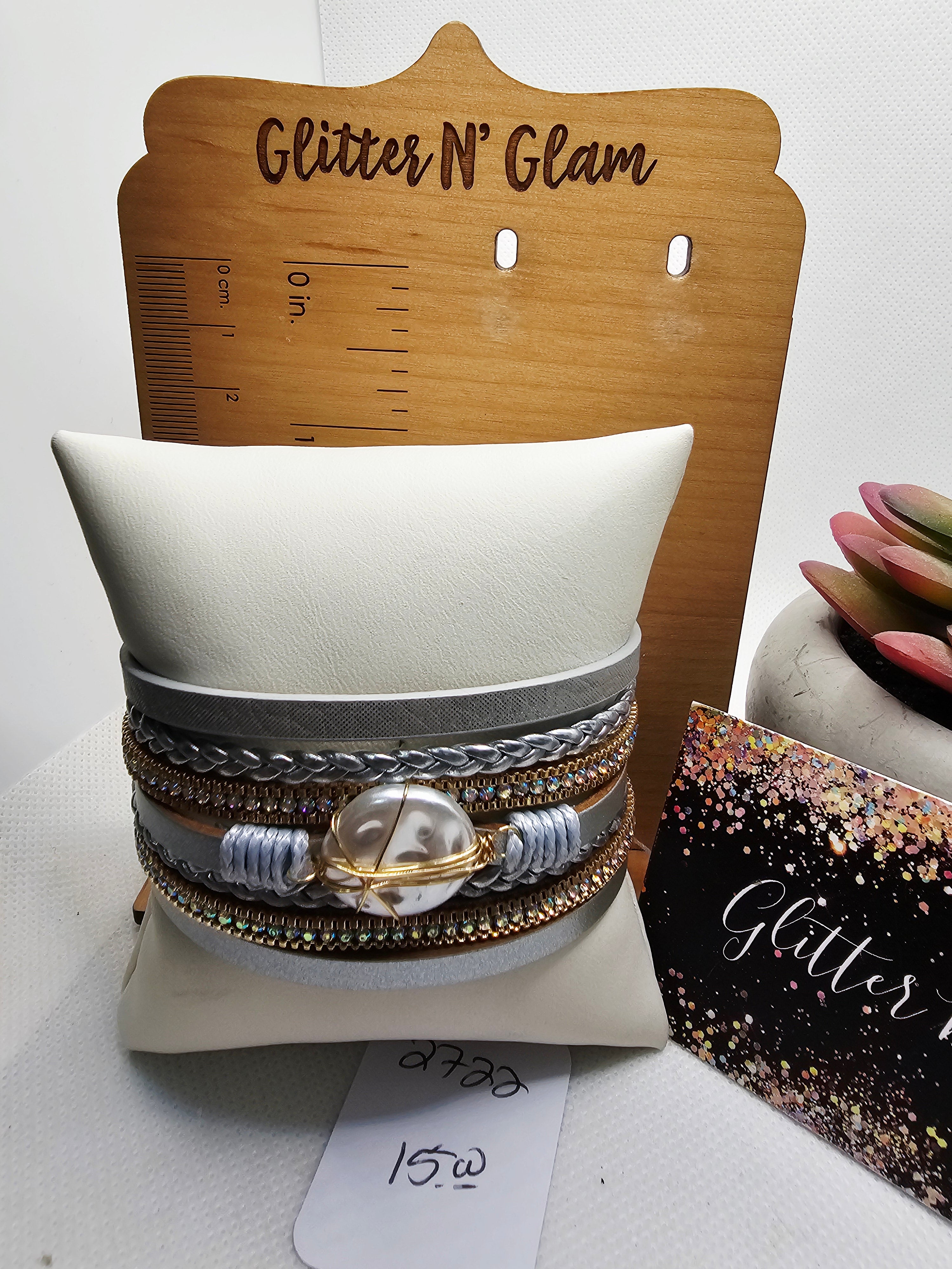 2722 Gray and Gold Leather Bracelet with magnetic closure