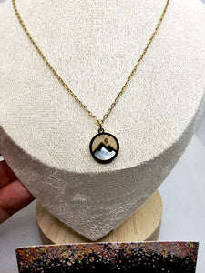 2594 Gold Mustard Seed Moutain Short Necklace