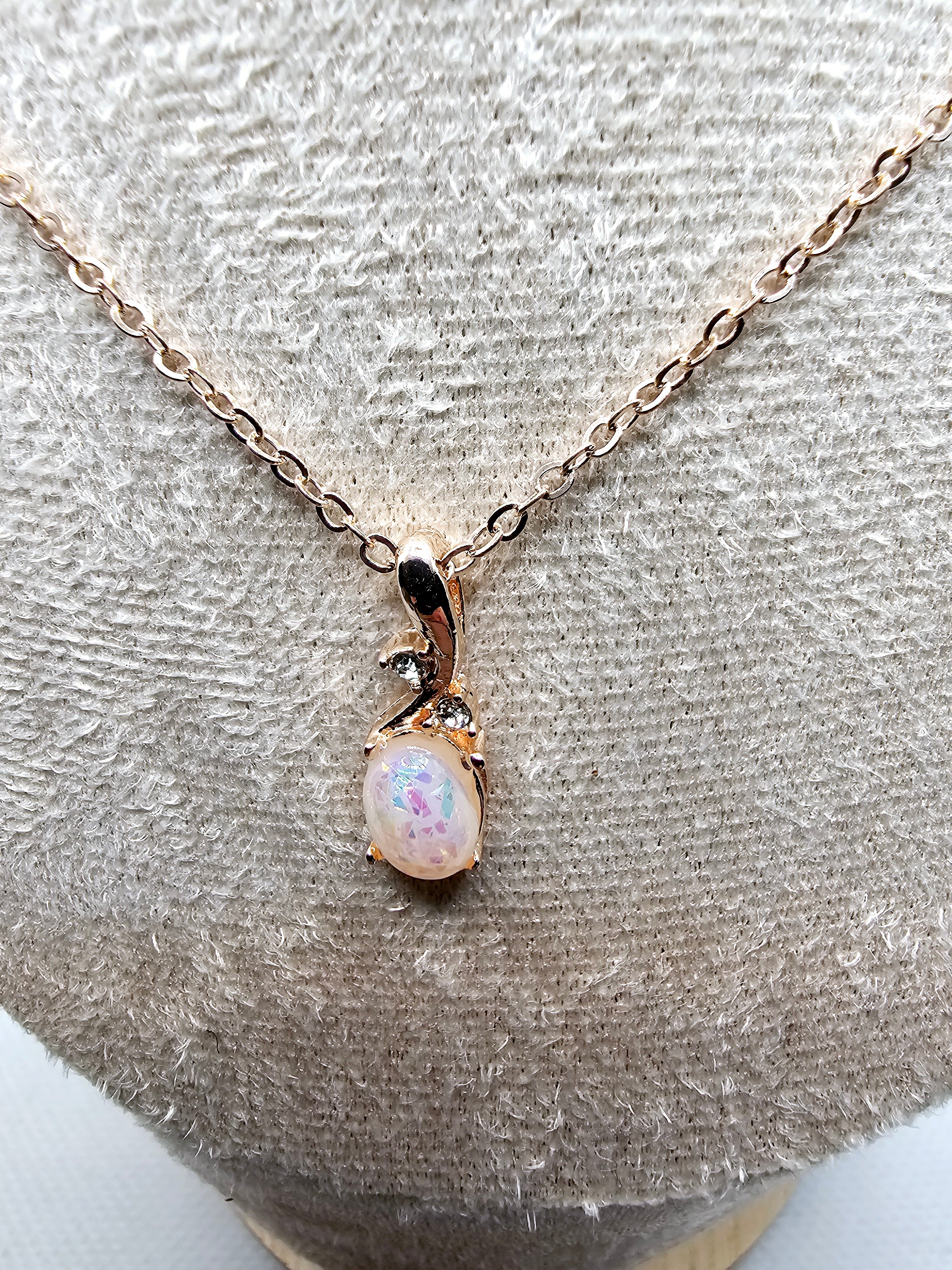 2582 Rounded Rosegold Fire Opal Necklace and Earring Set