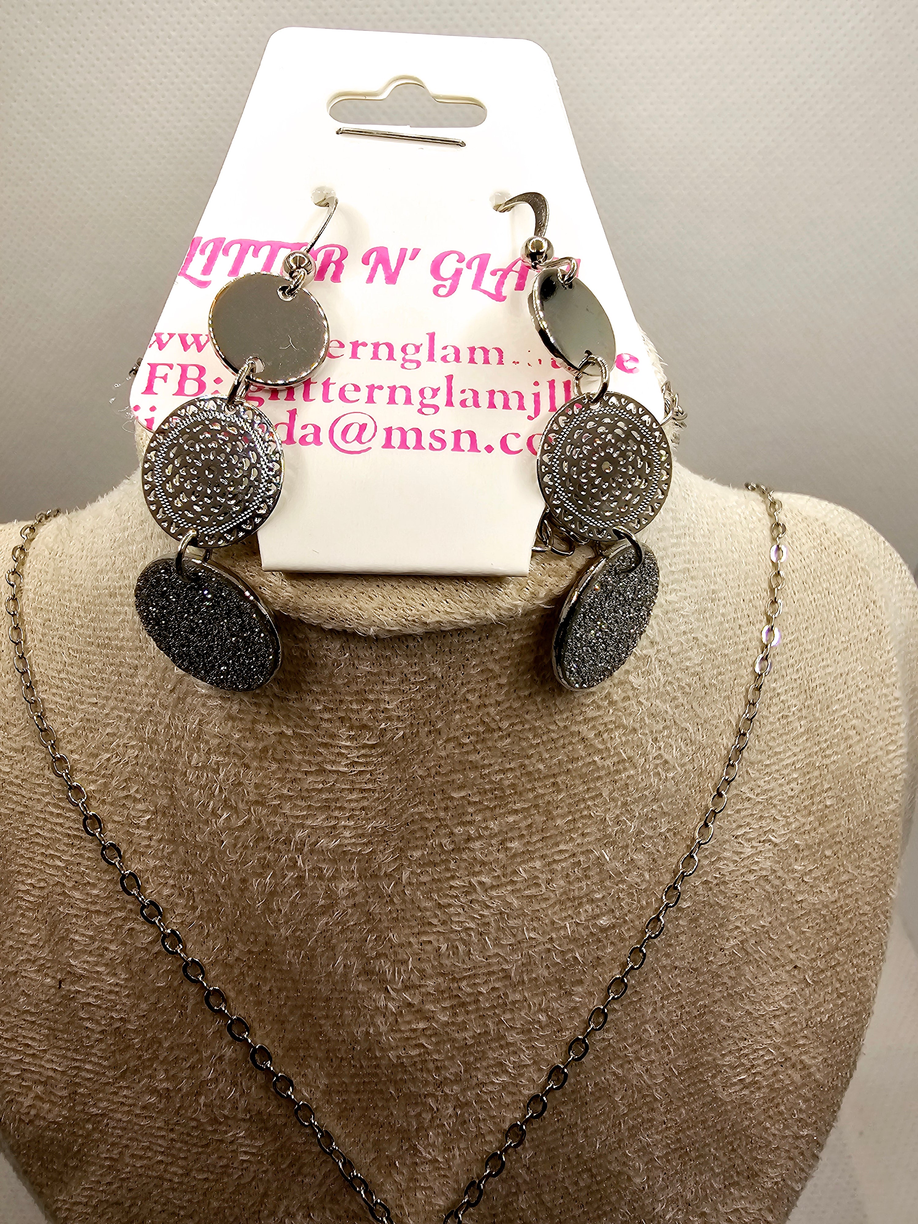 2578 Silver Long Sweater Necklace and Earring Set