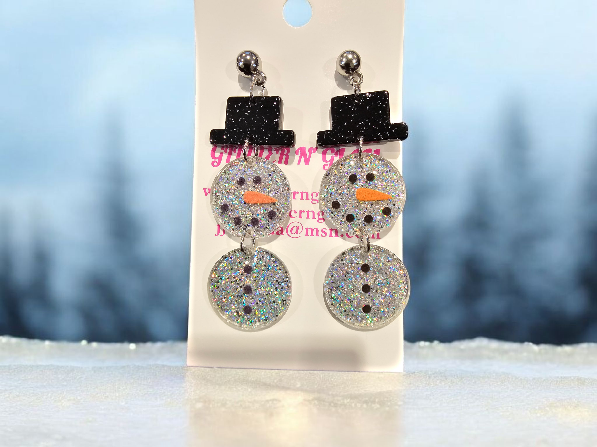 2757 Resin Snowman Dangle Earrings