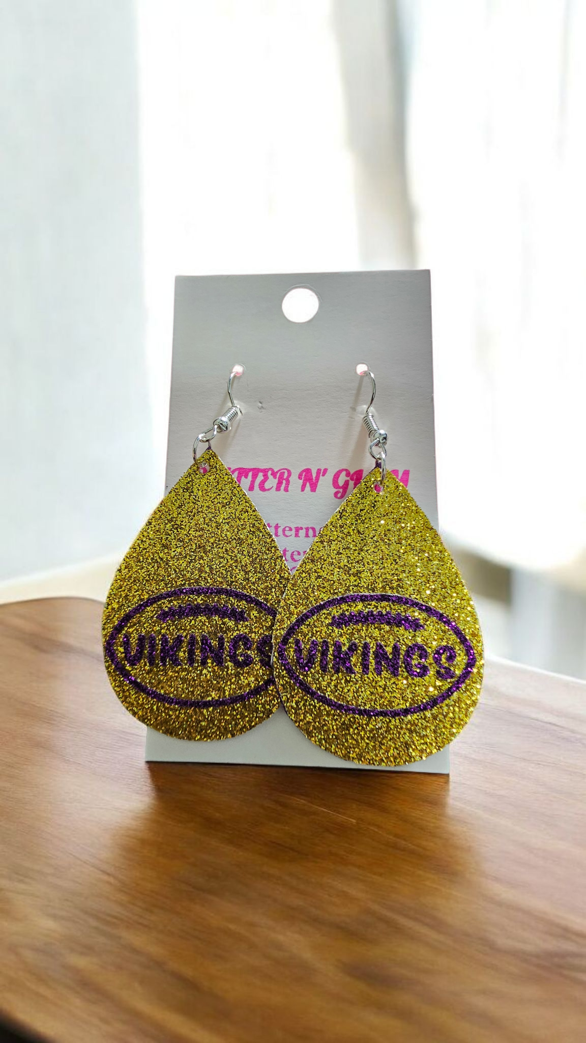 2731 Vikings Gold and Purple Dangle Earrings