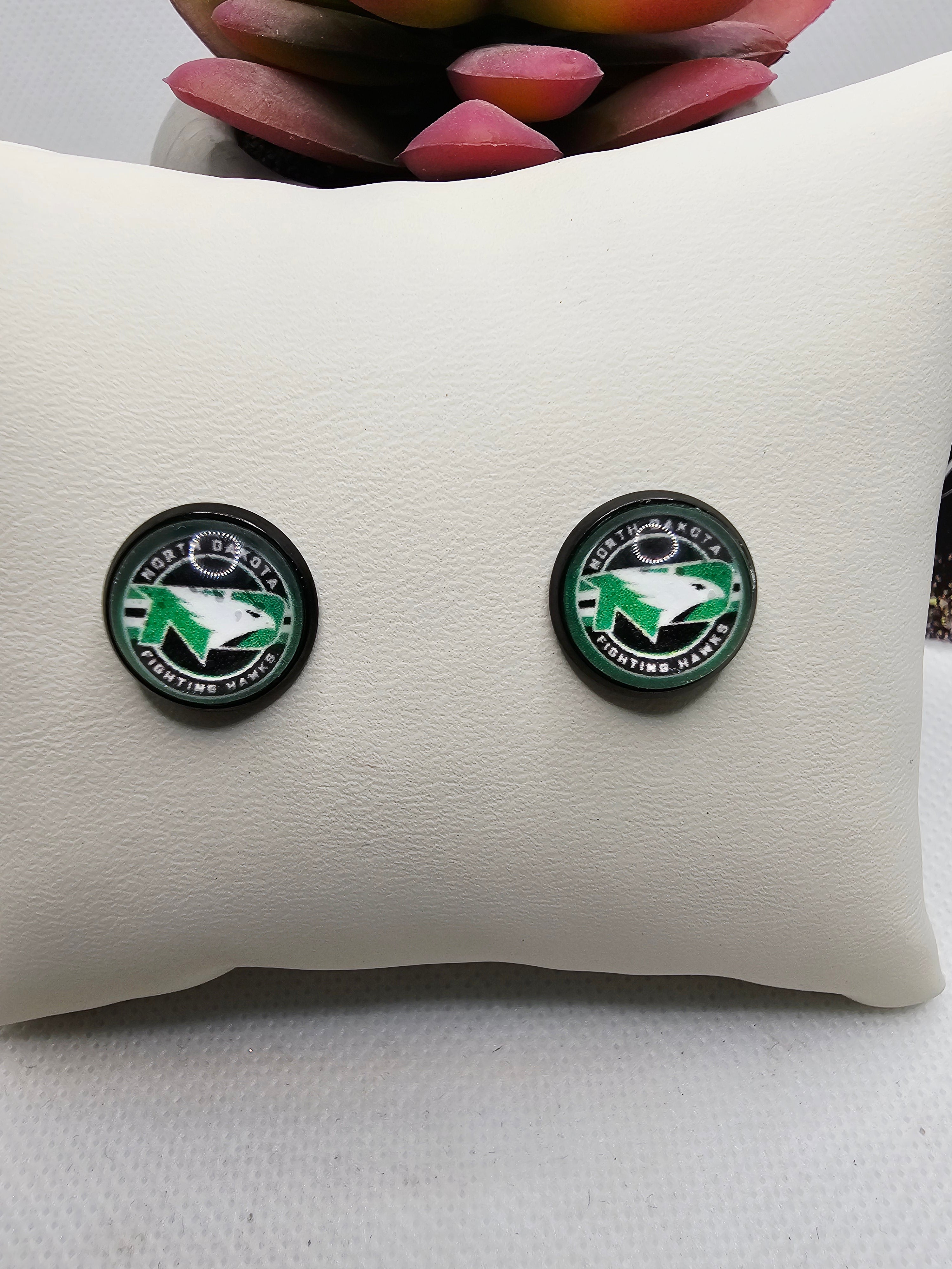 2655 Fighting Hawk Stud Earrings