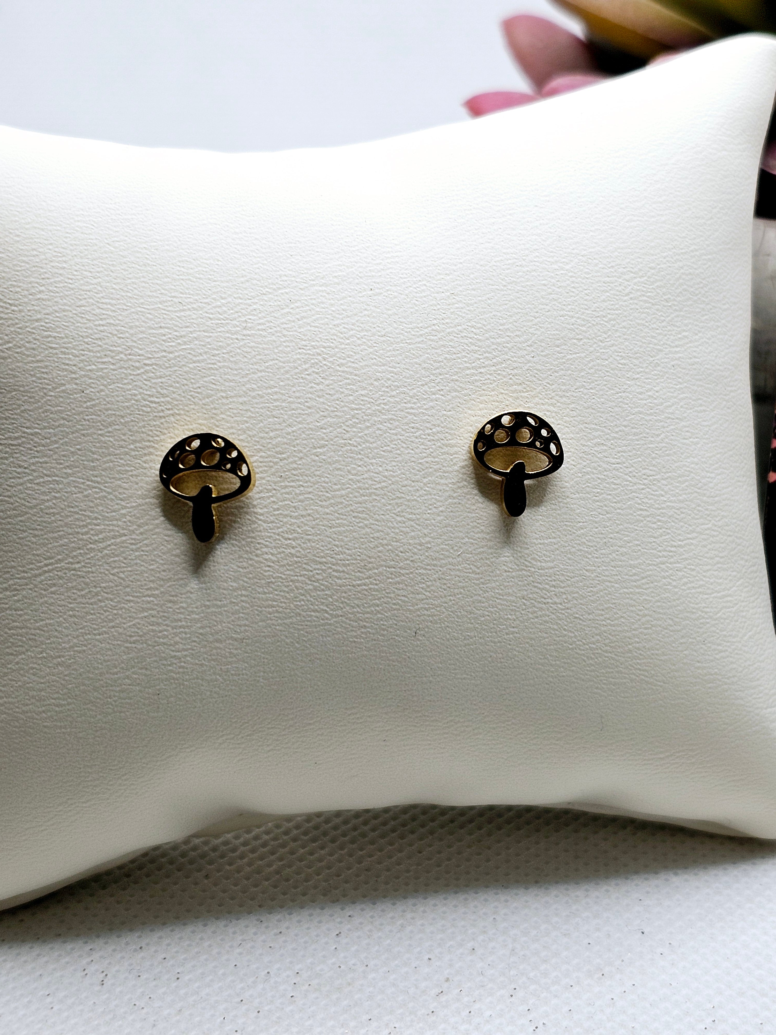 2533 Gold Mushroom Stud Earrings