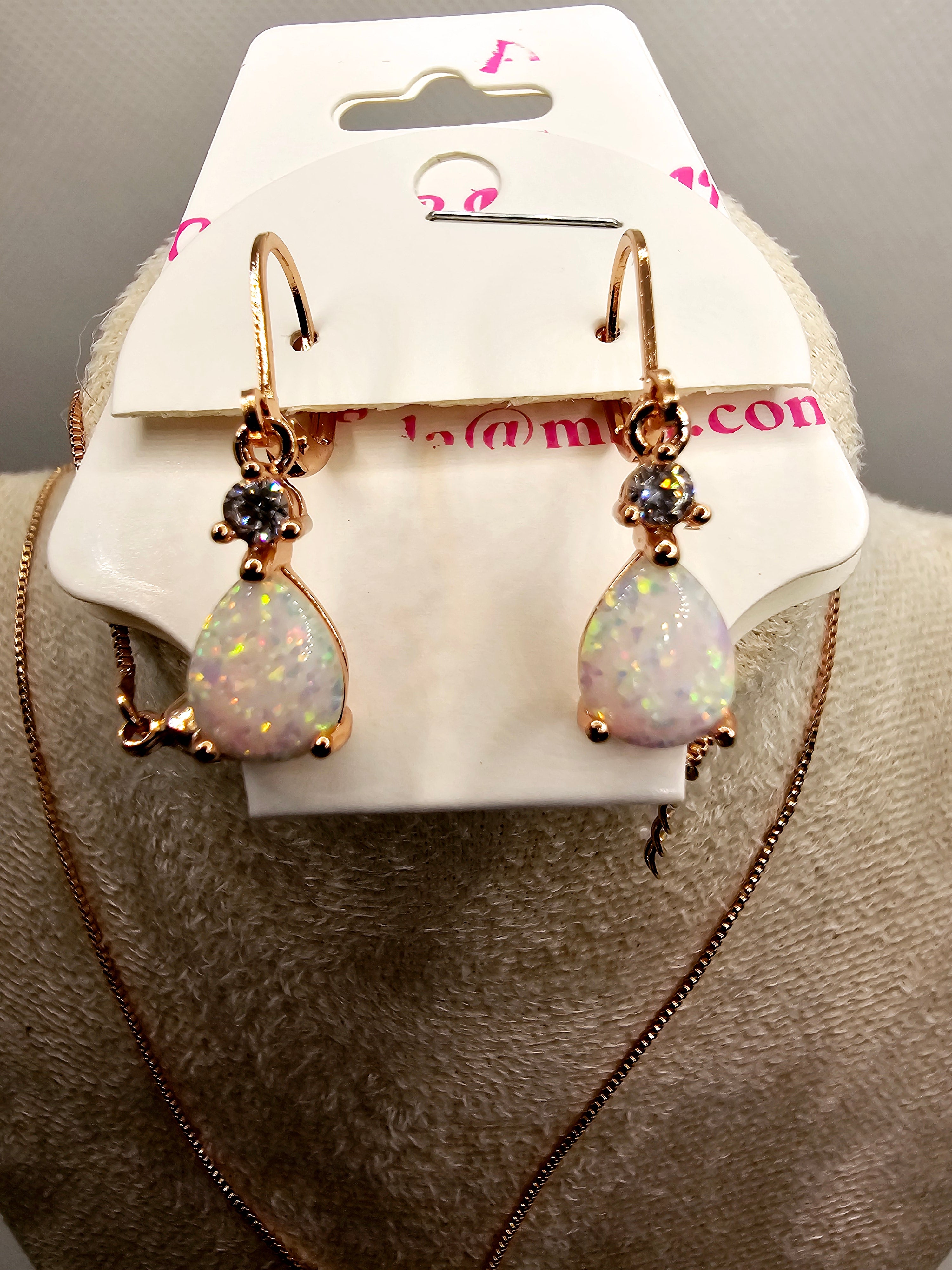 2597 Rosegold Teardrop Fire Opal Short Necklace and Earring Set