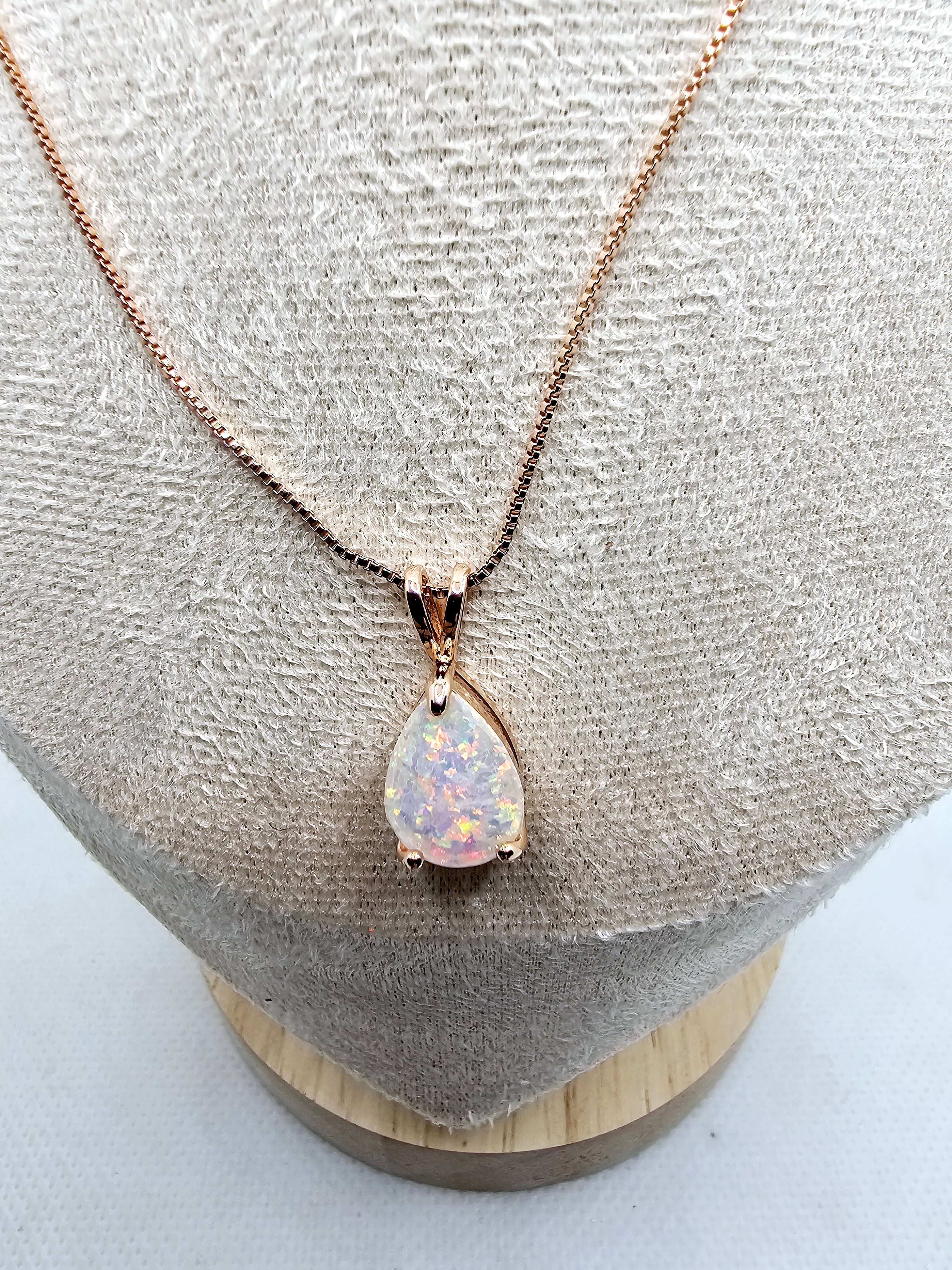2597 Rosegold Teardrop Fire Opal Short Necklace and Earring Set