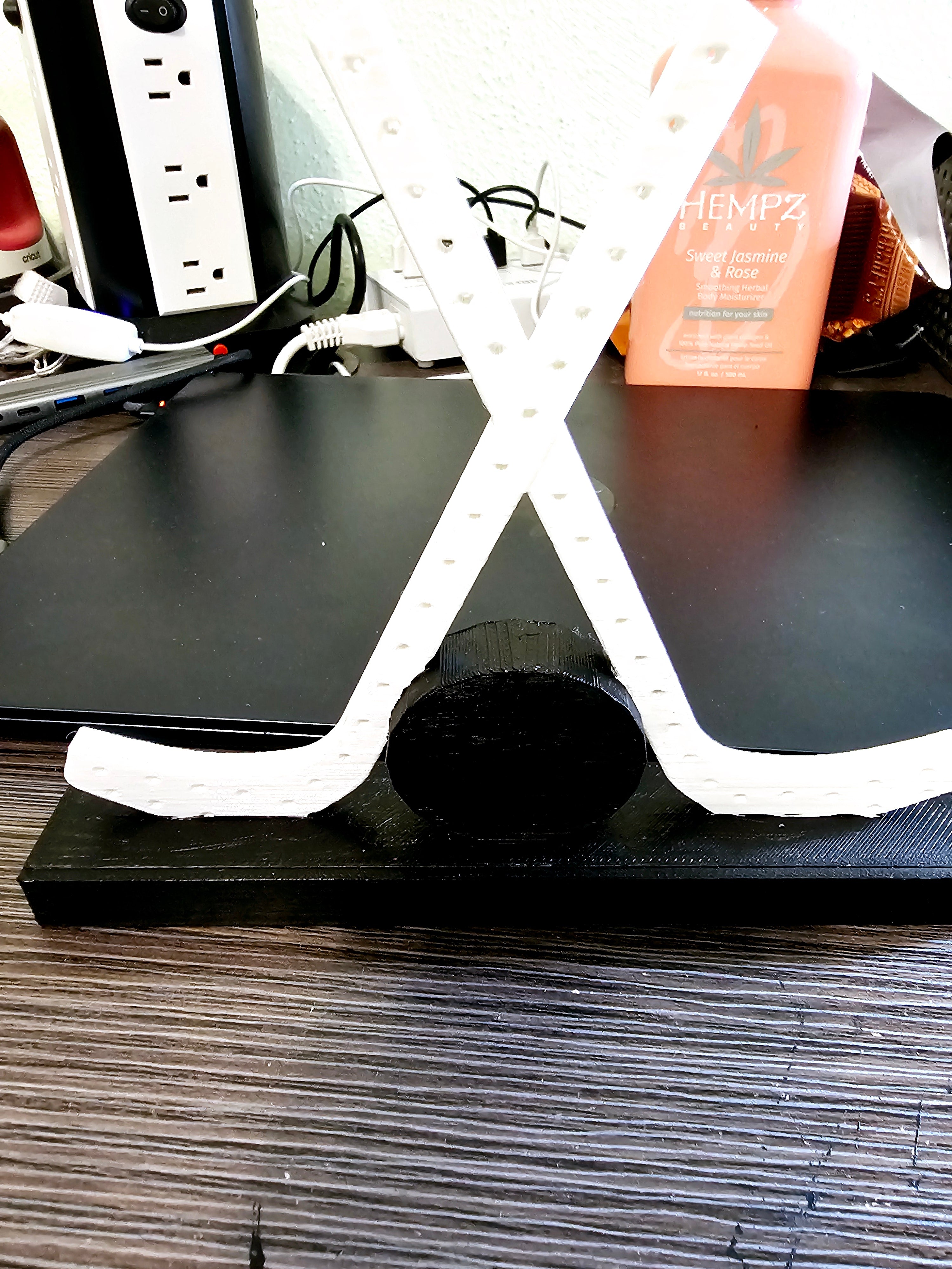 3D Hockey Earring Holder