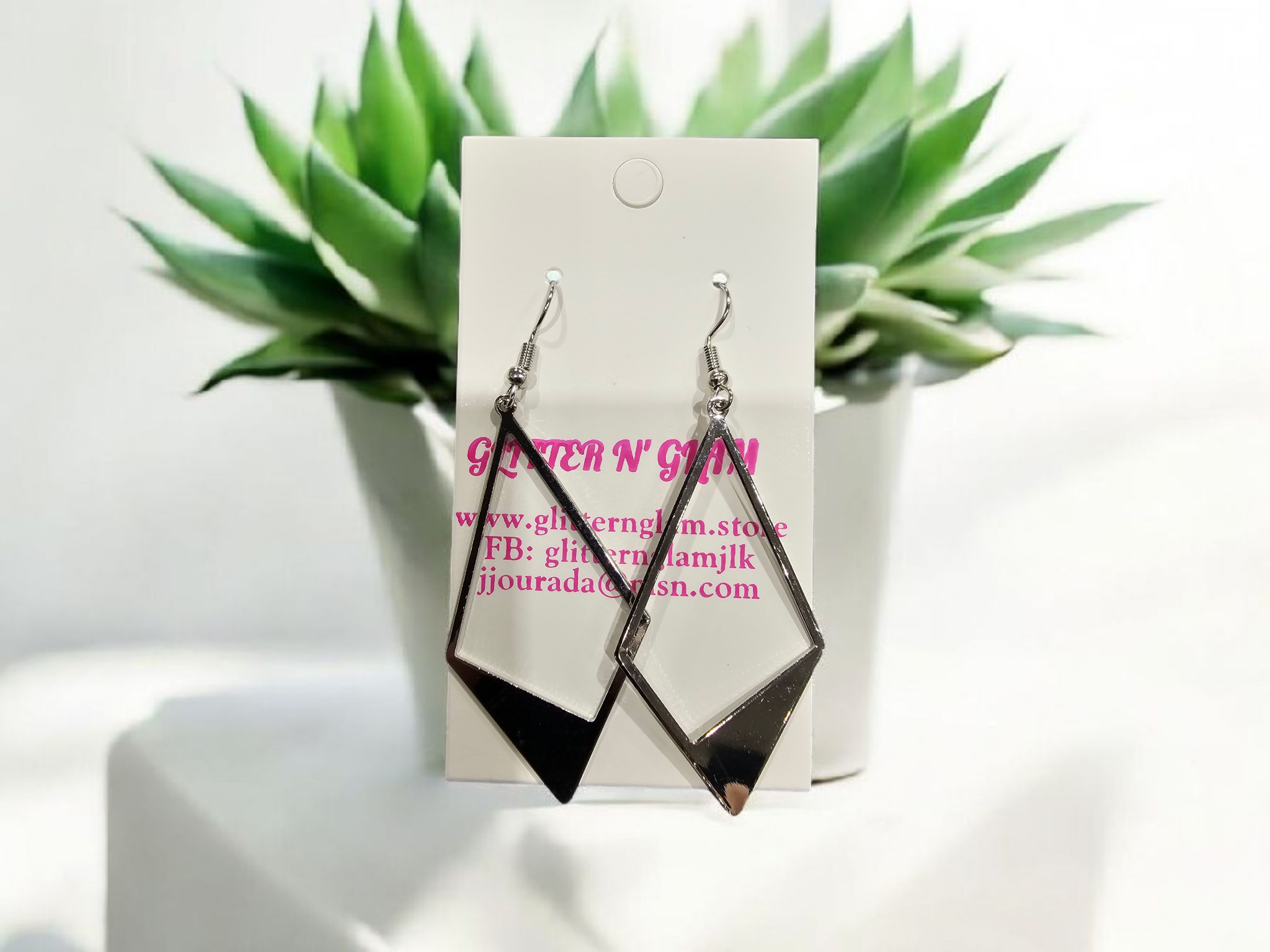 2791 Silver Triangle Danglr Earrings