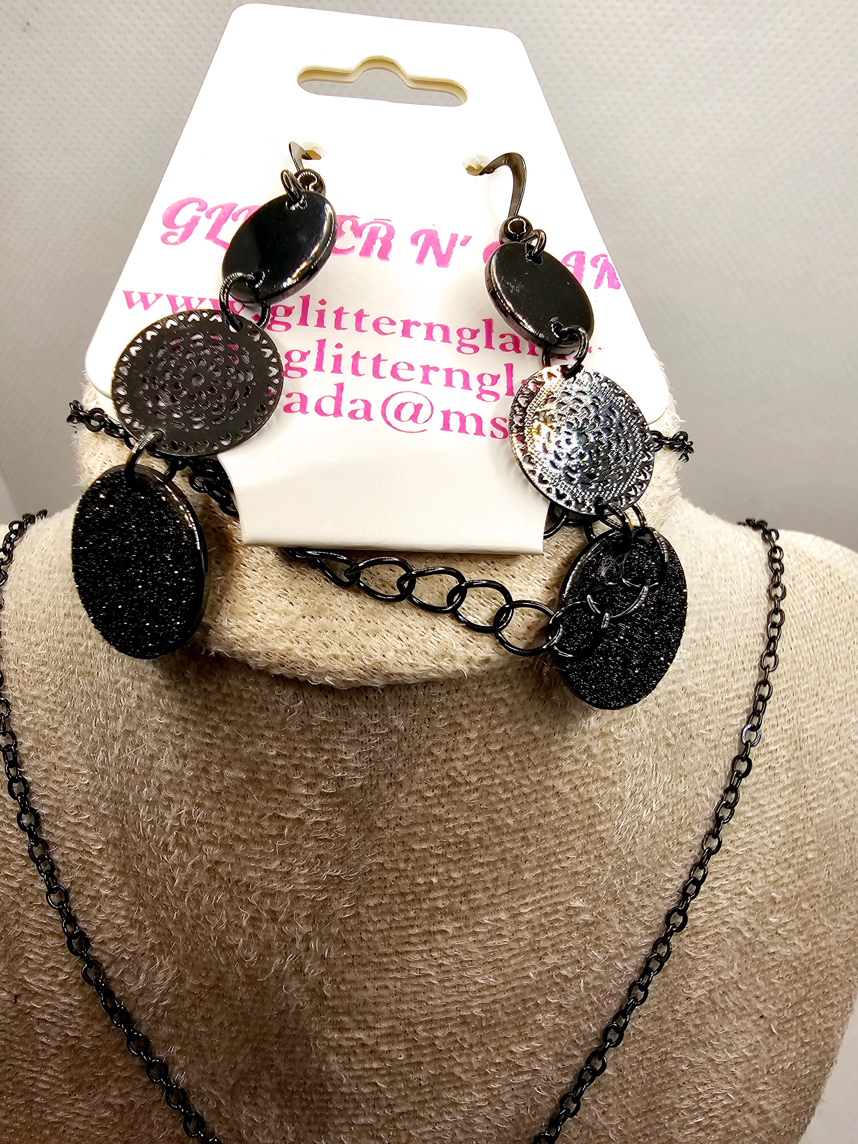 2580 Gunmetal Long Sweater Necklace and Earring Set