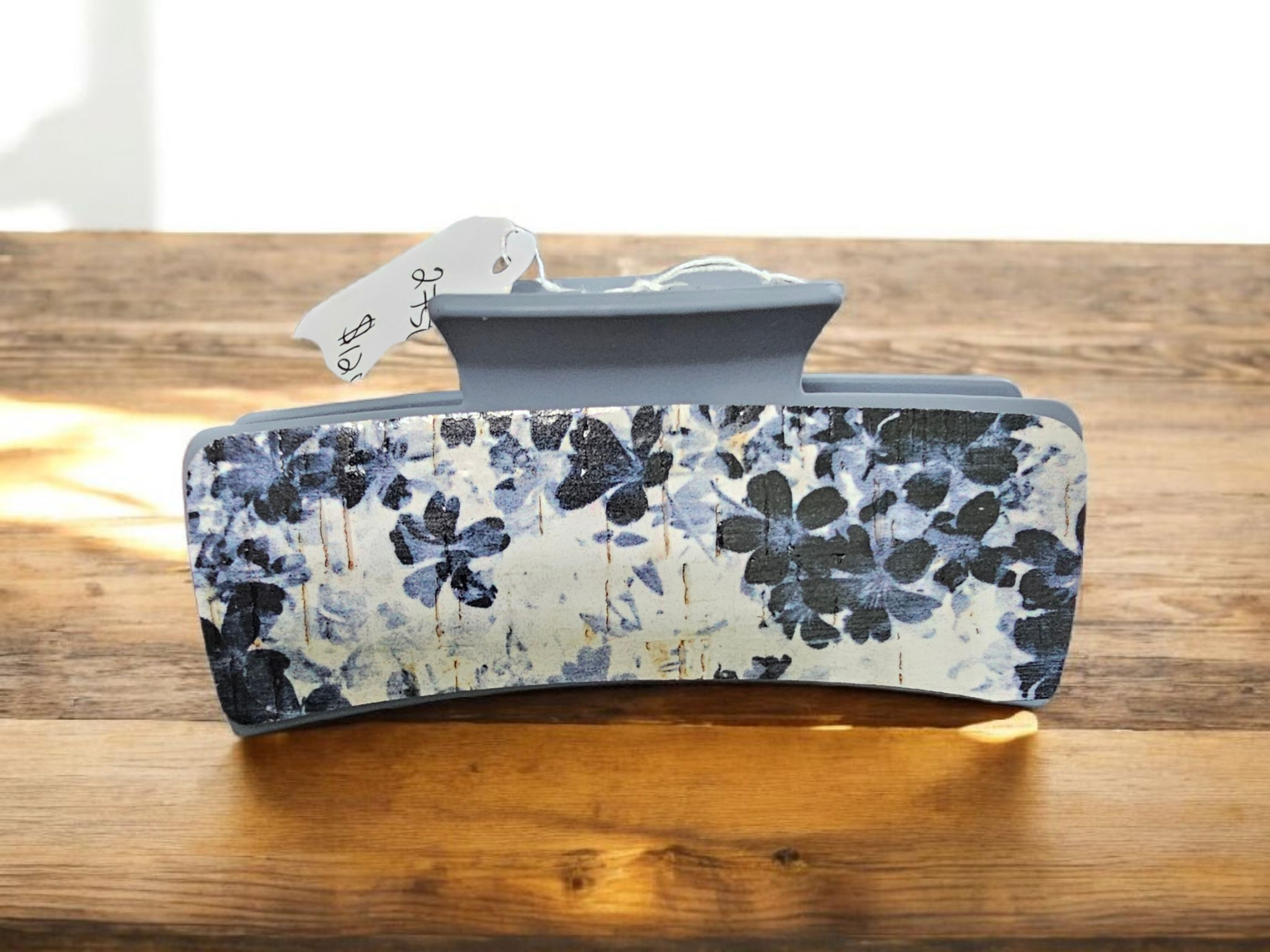 2750 Navy Blue Floral Leather Hair Claw Clip