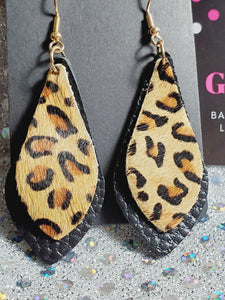 457 Black Animal Print Dangle Earrings