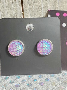 755 Iridescent Purple Mermaid Scale Stud Earrings